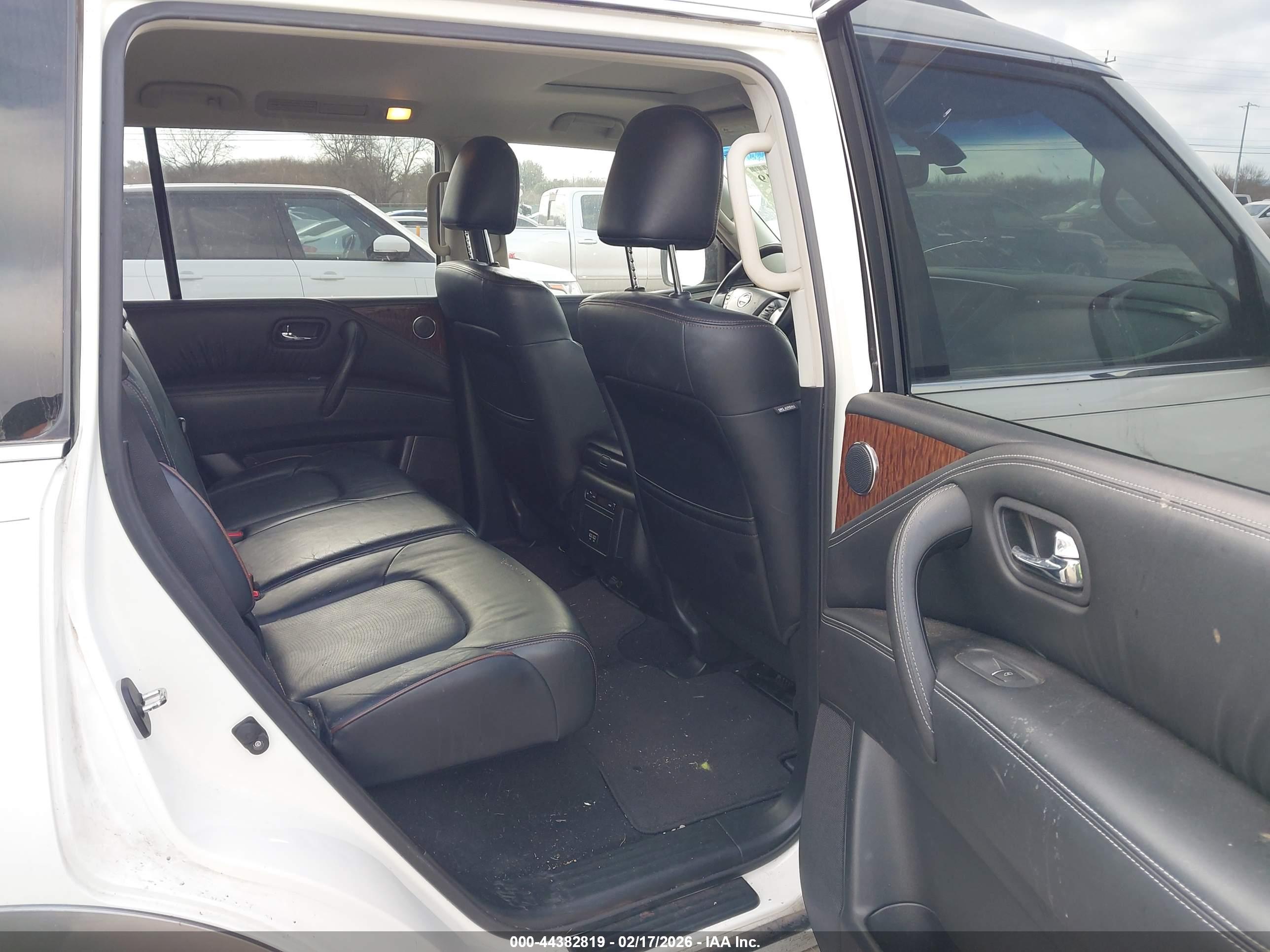 NISSAN ARMADA image 8