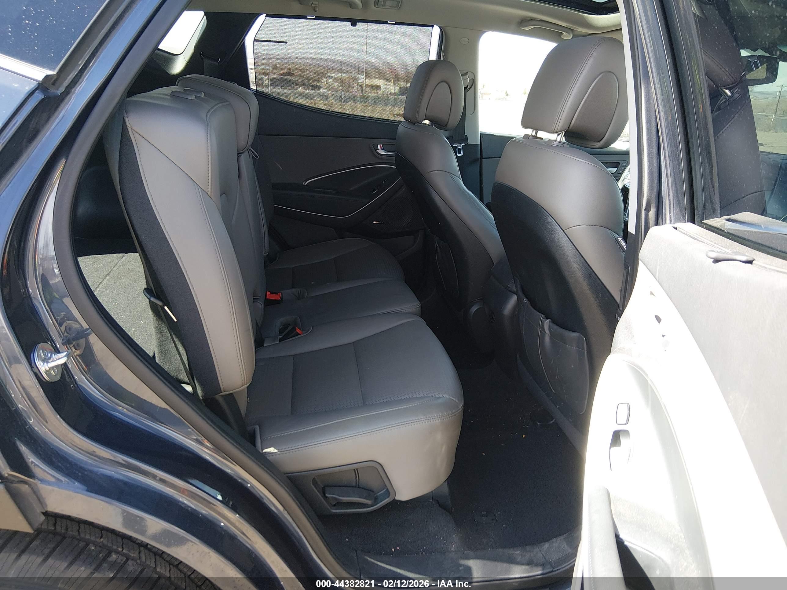 HYUNDAI SANTA image 8