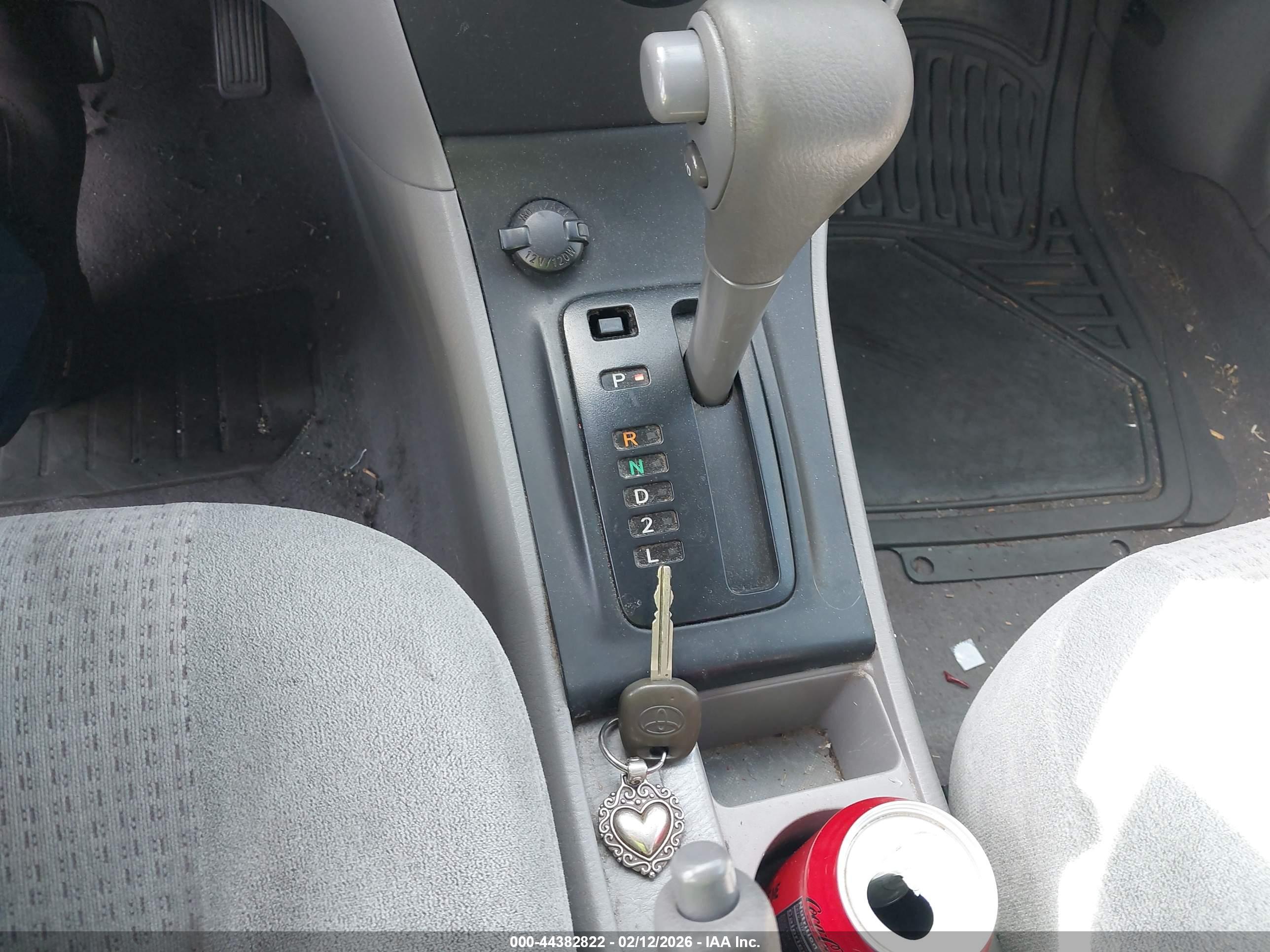 TOYOTA COROLLA image 11