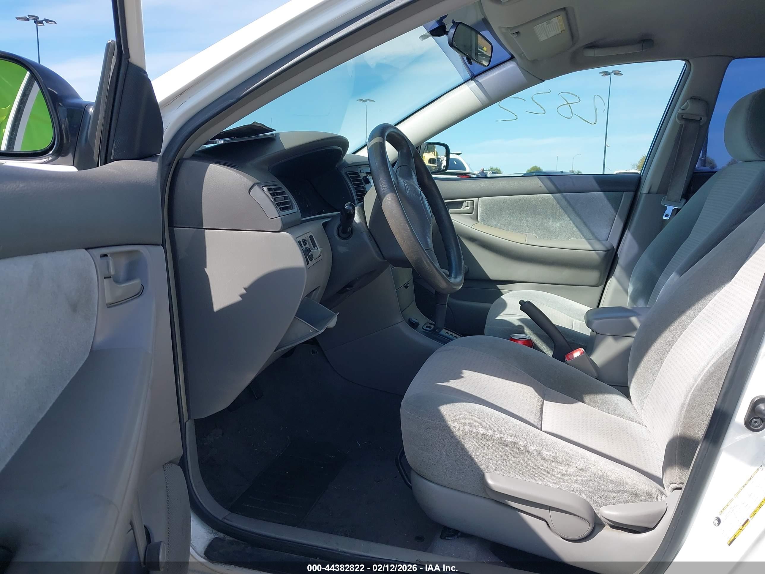 TOYOTA COROLLA image 5