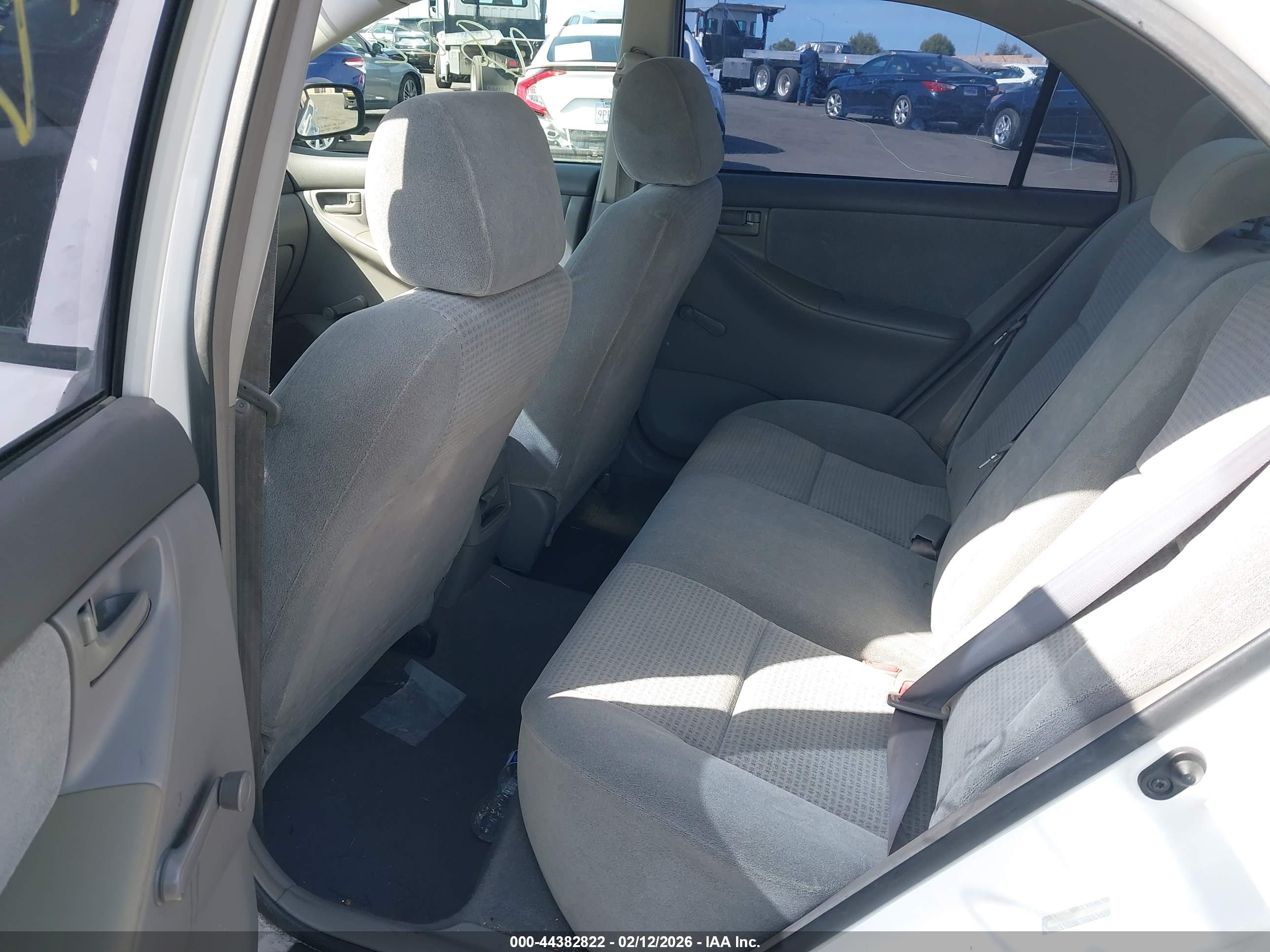 TOYOTA COROLLA image 8