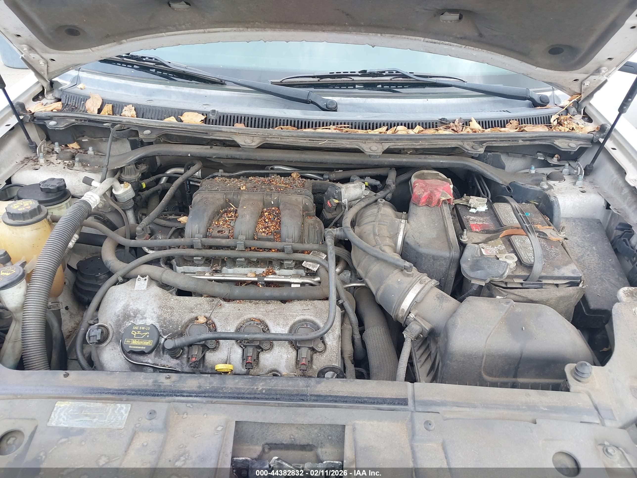 FORD FLEX image 10