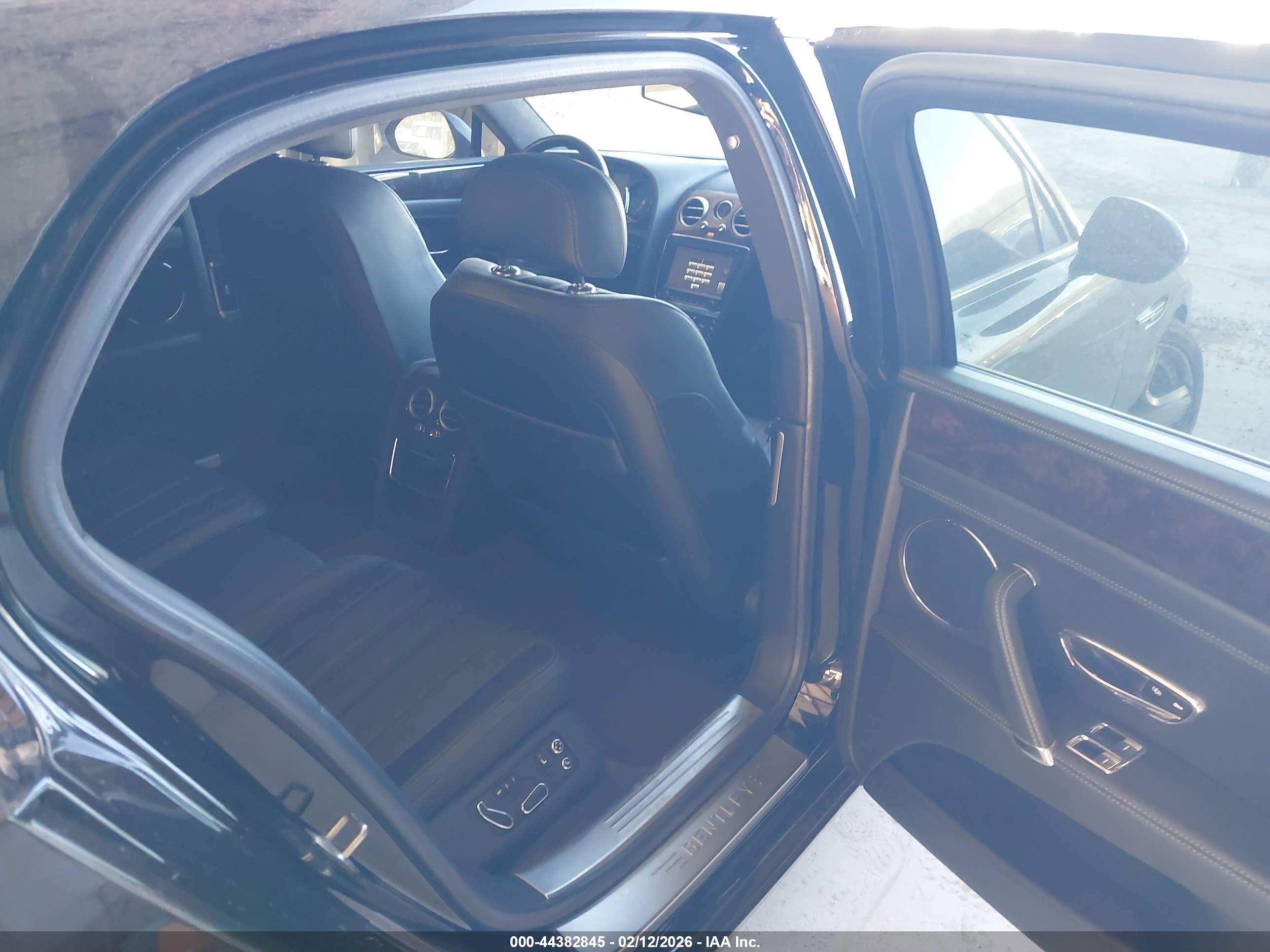 BENTLEY FLYING image 8