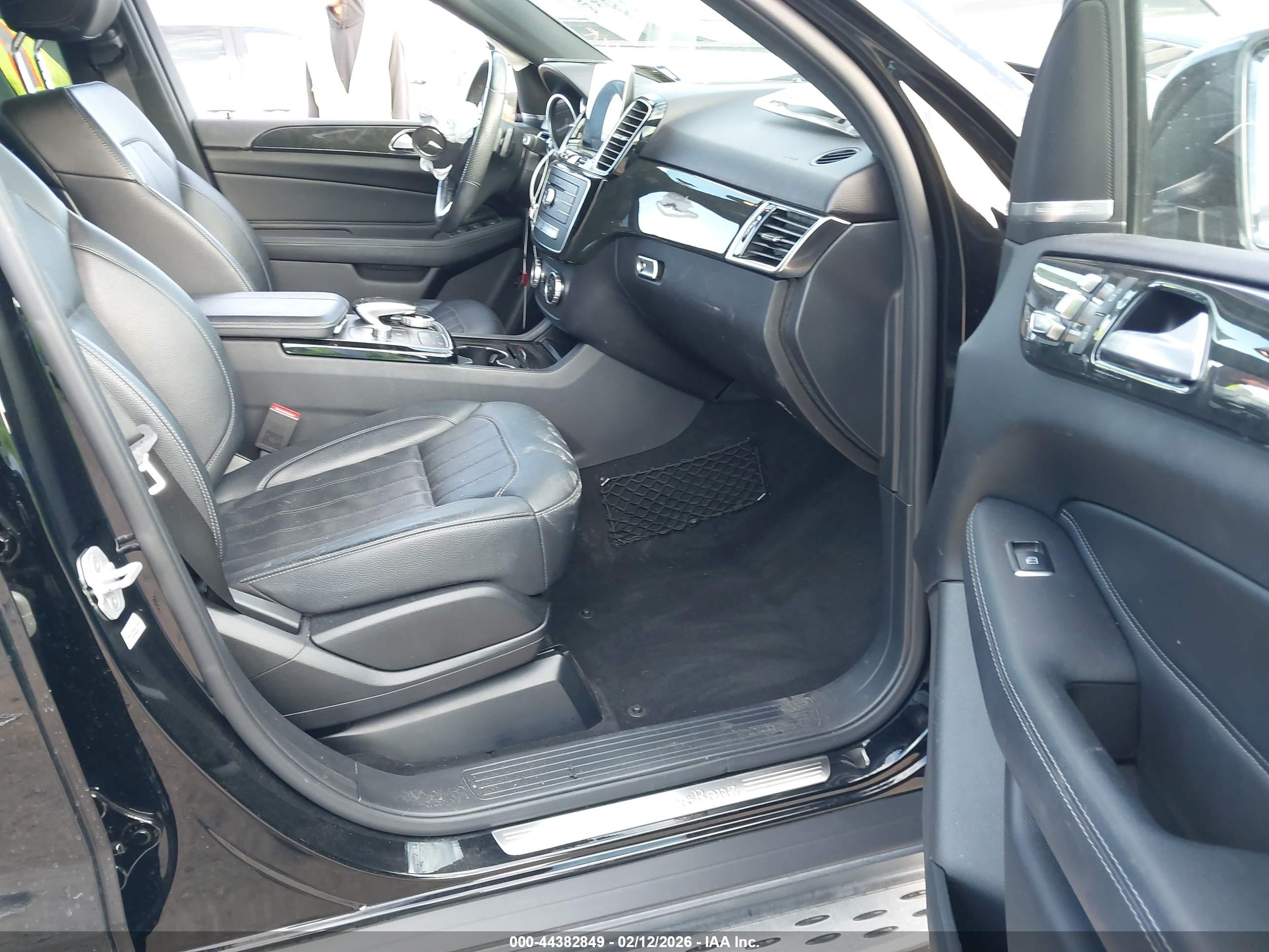 MERCEDES-BENZ GLE image 5