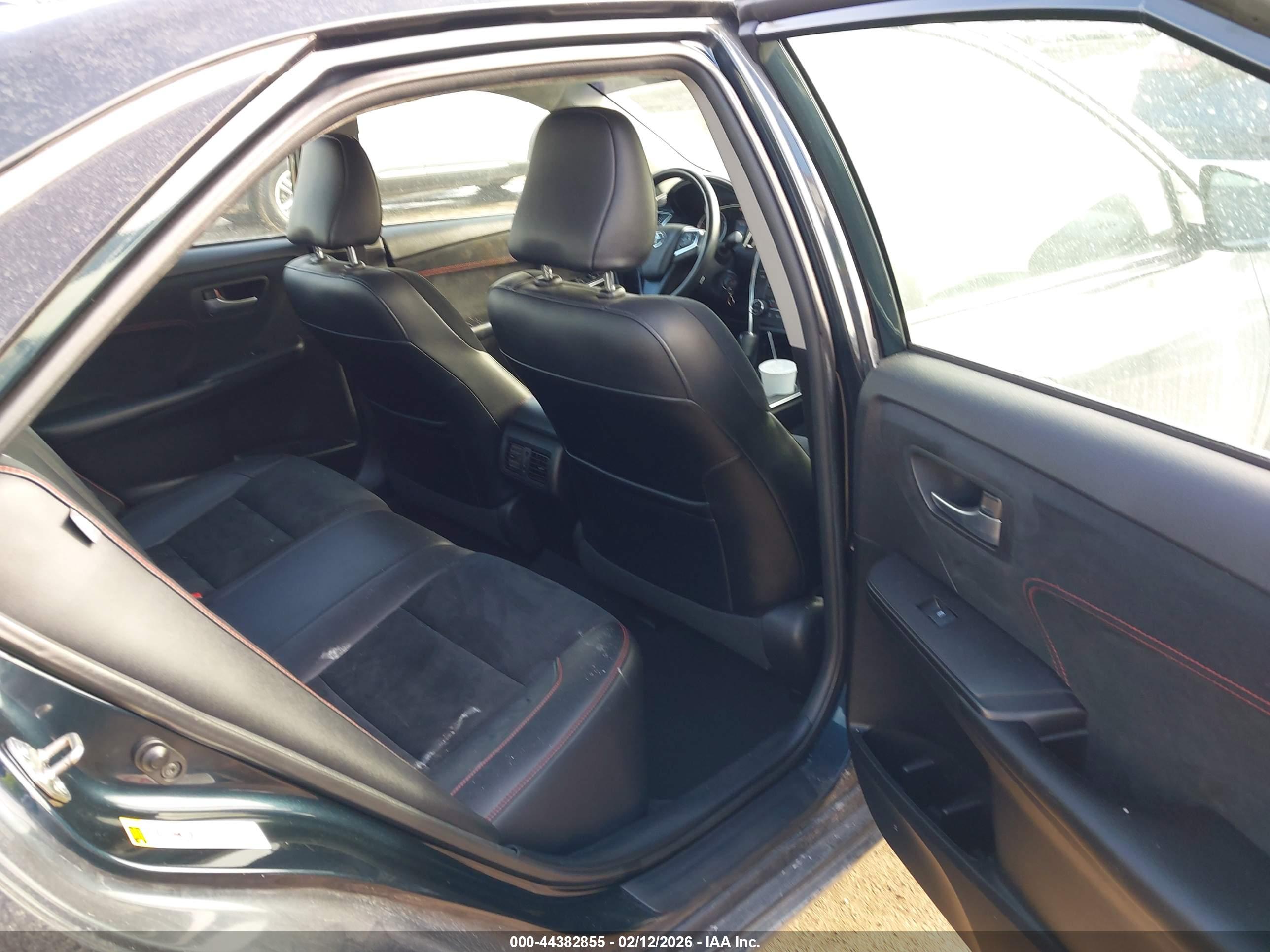 TOYOTA CAMRY image 8