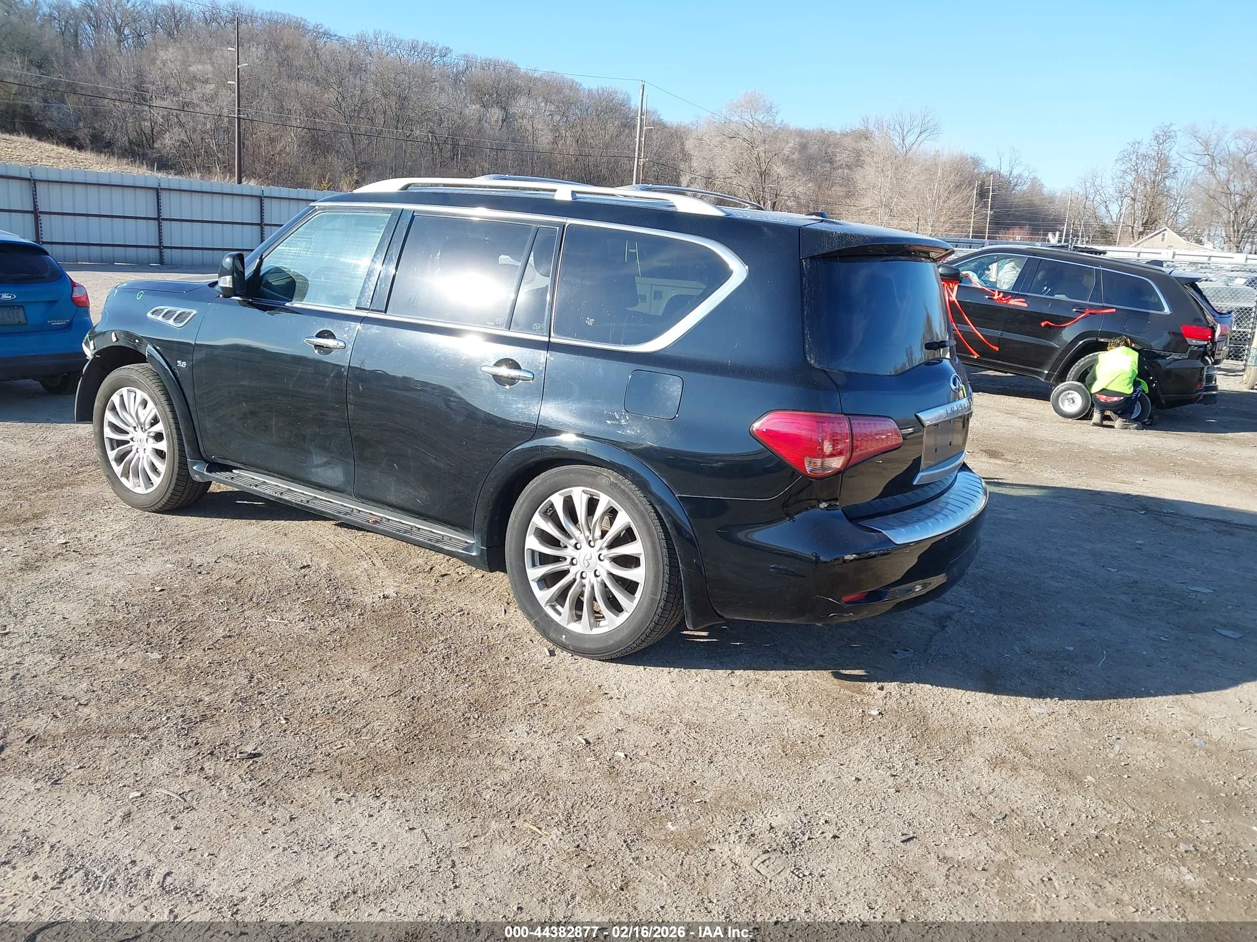 INFINITI QX80 image 3