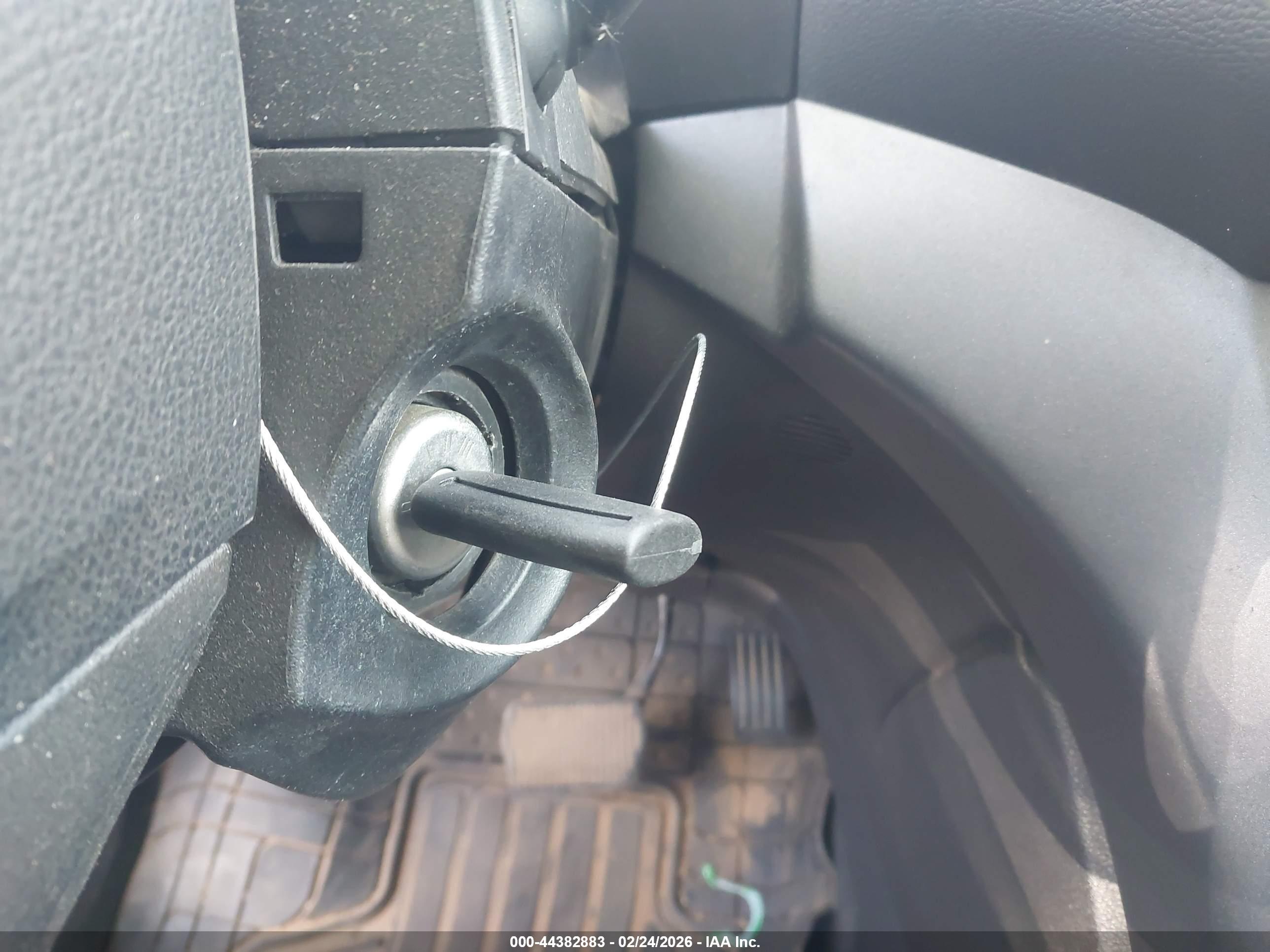FORD ESCAPE image 11