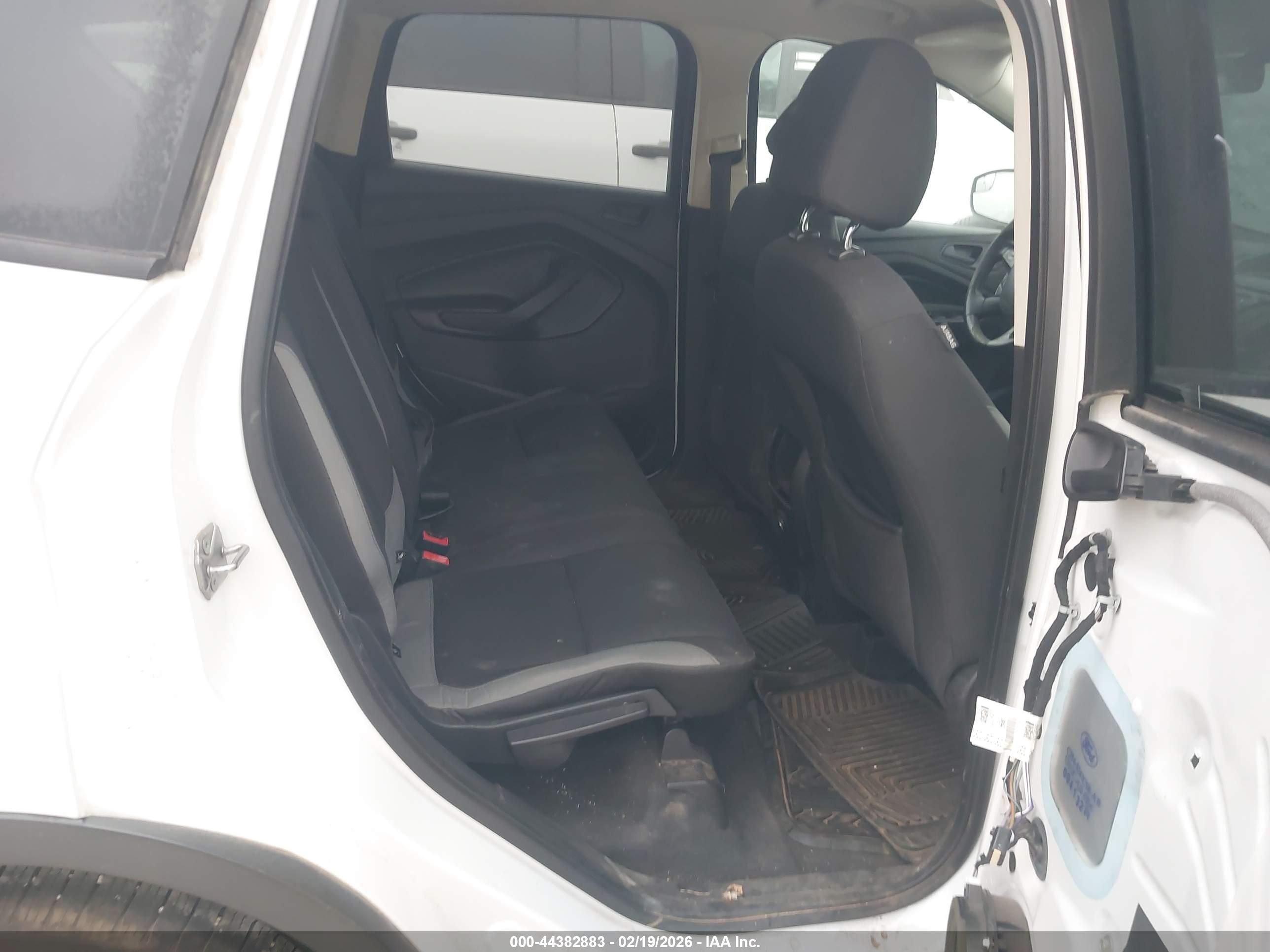 FORD ESCAPE image 8