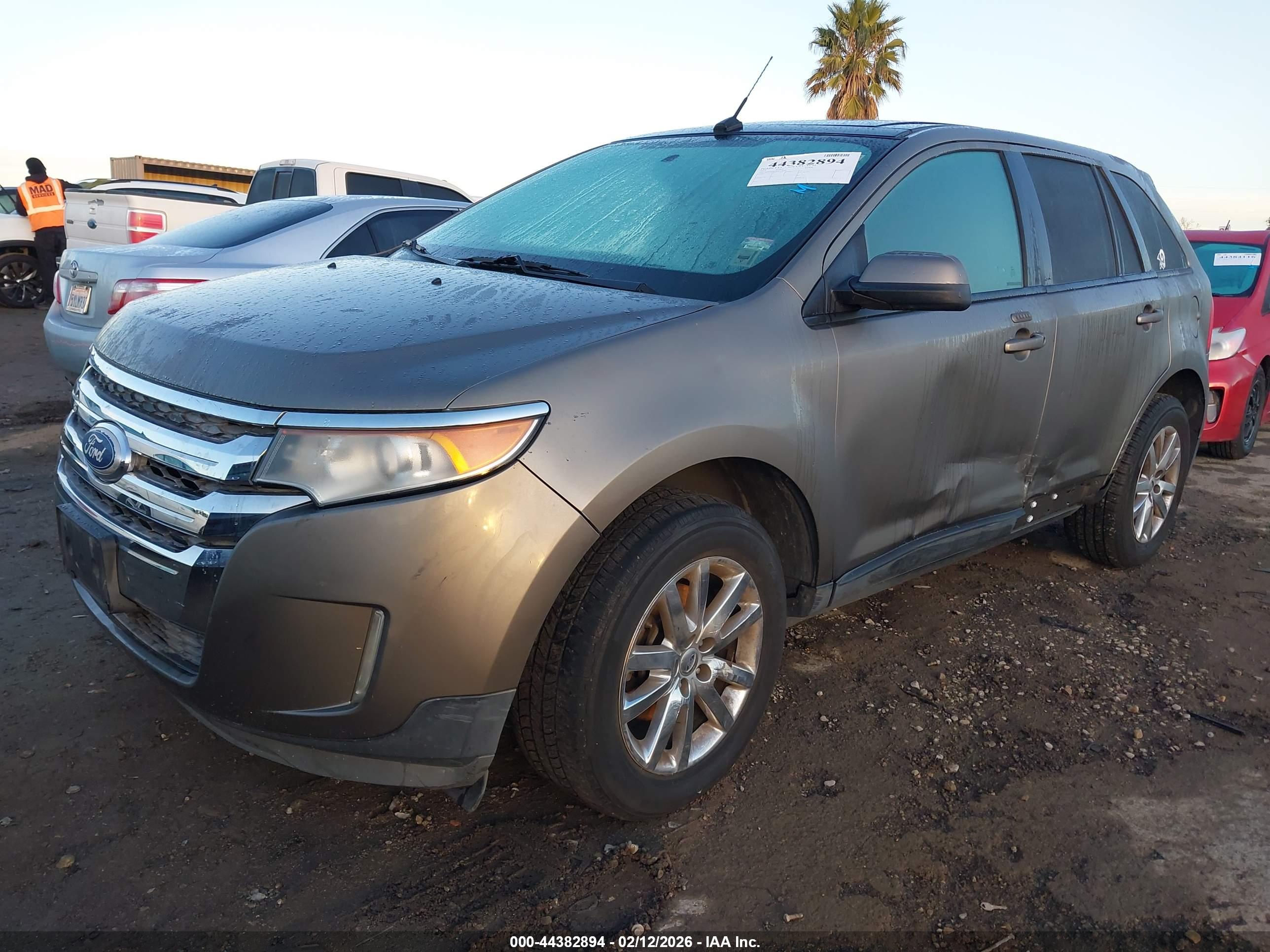 FORD EDGE image 2