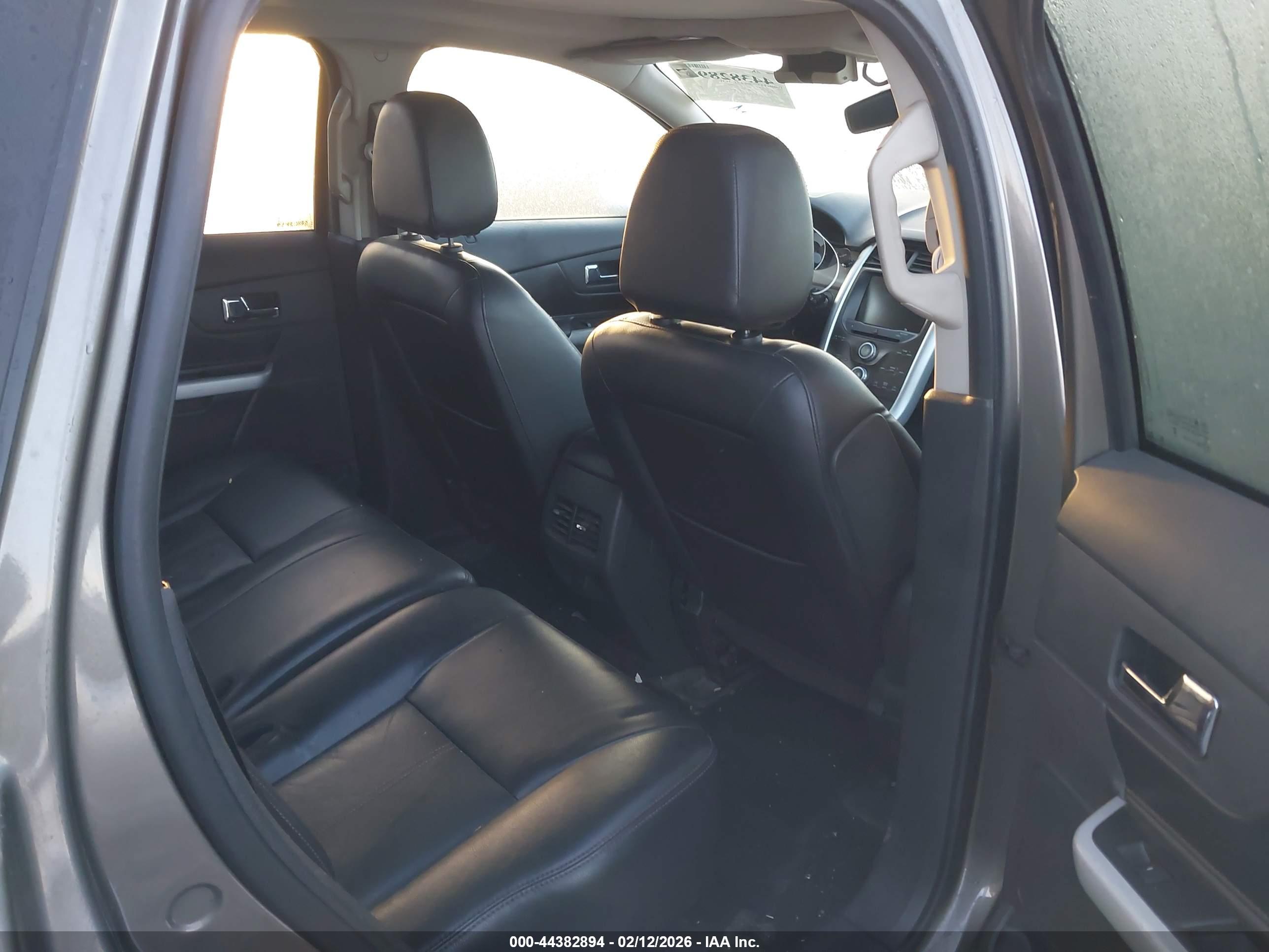 FORD EDGE image 8