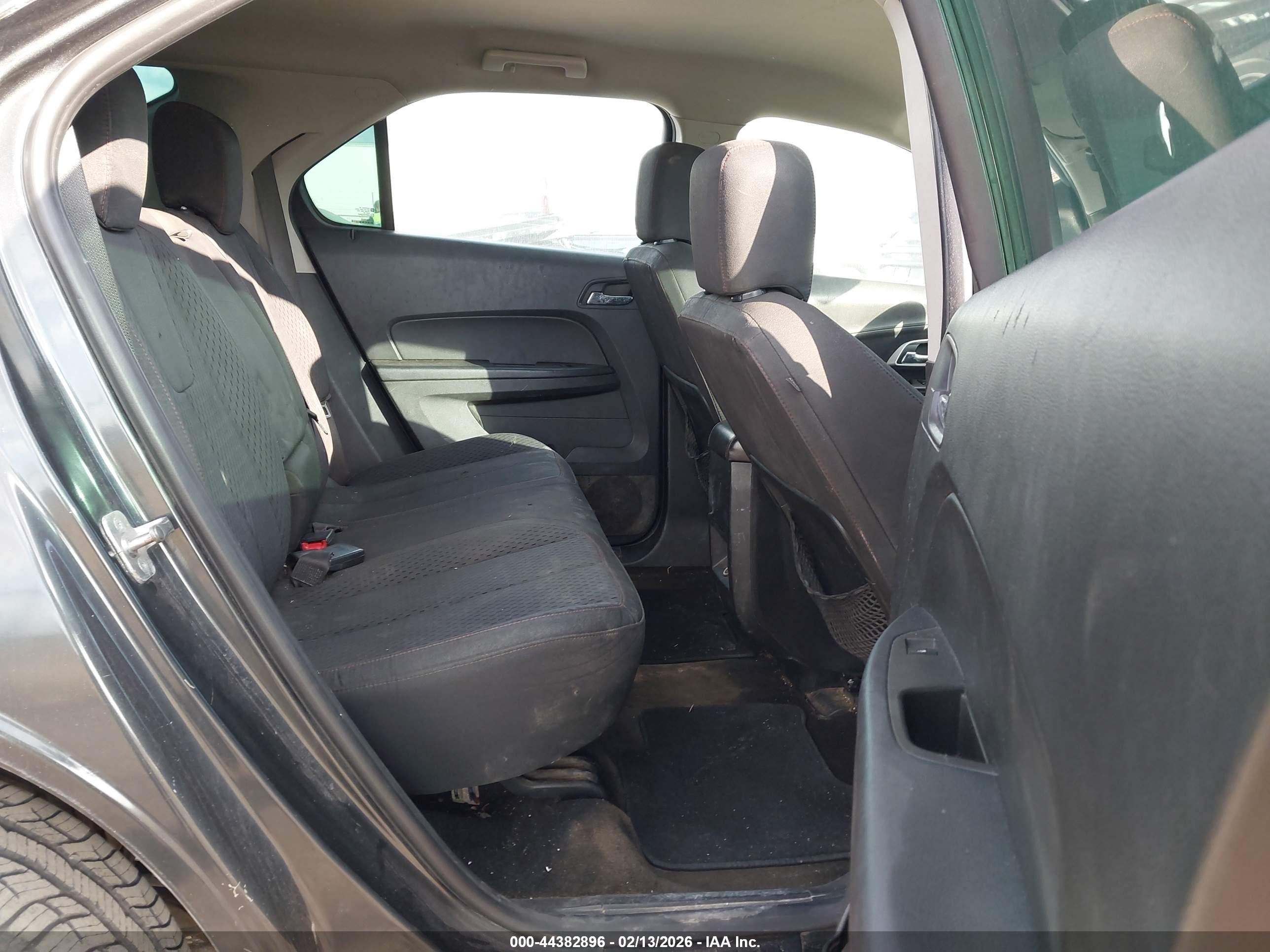 CHEVROLET EQUINOX image 8