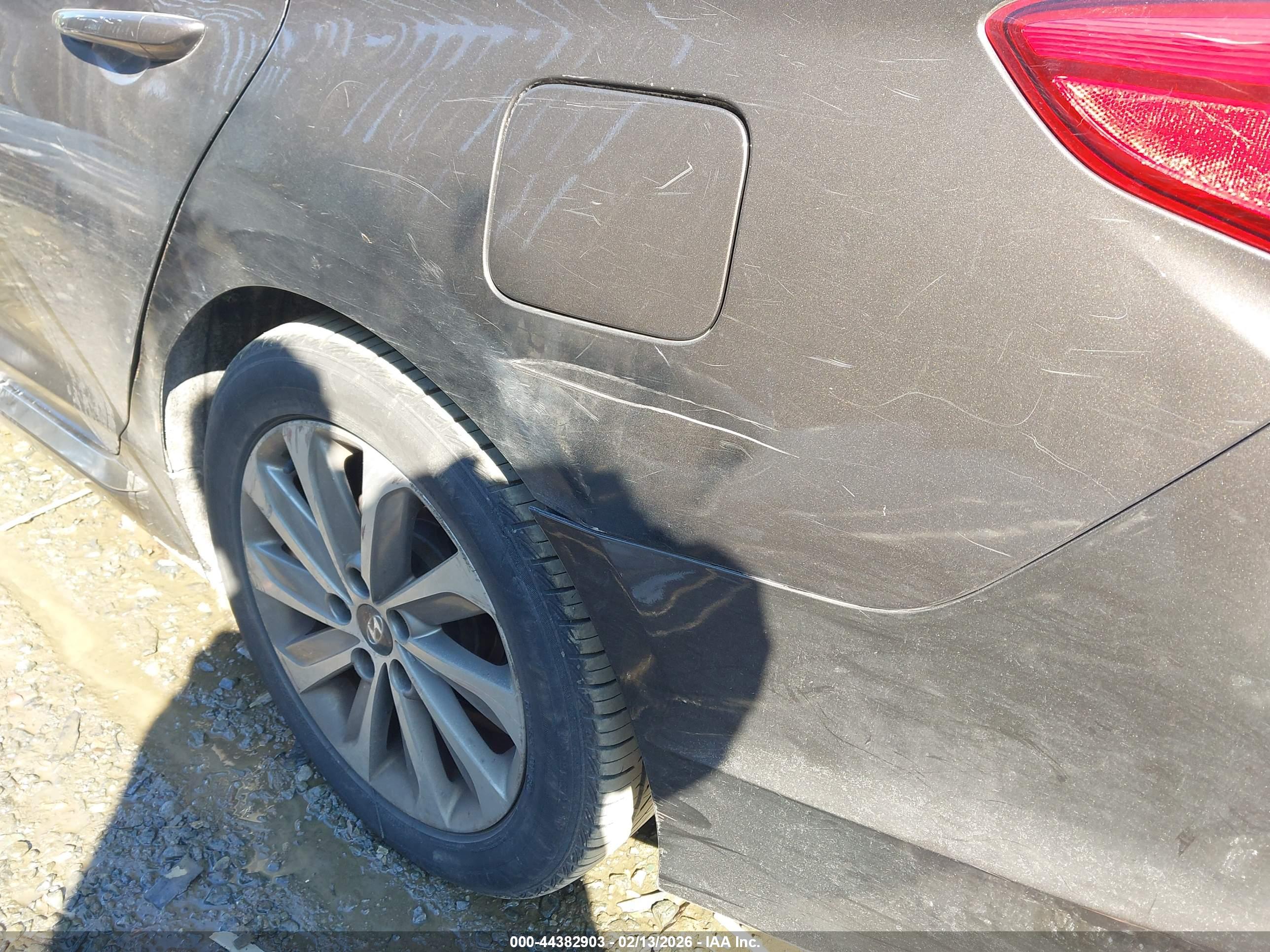 HYUNDAI SONATA image 6