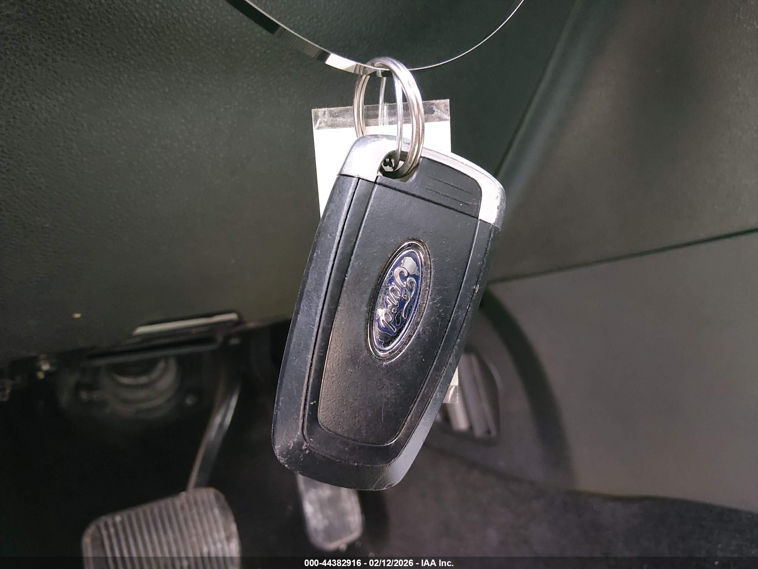 FORD EXPLORER image 11
