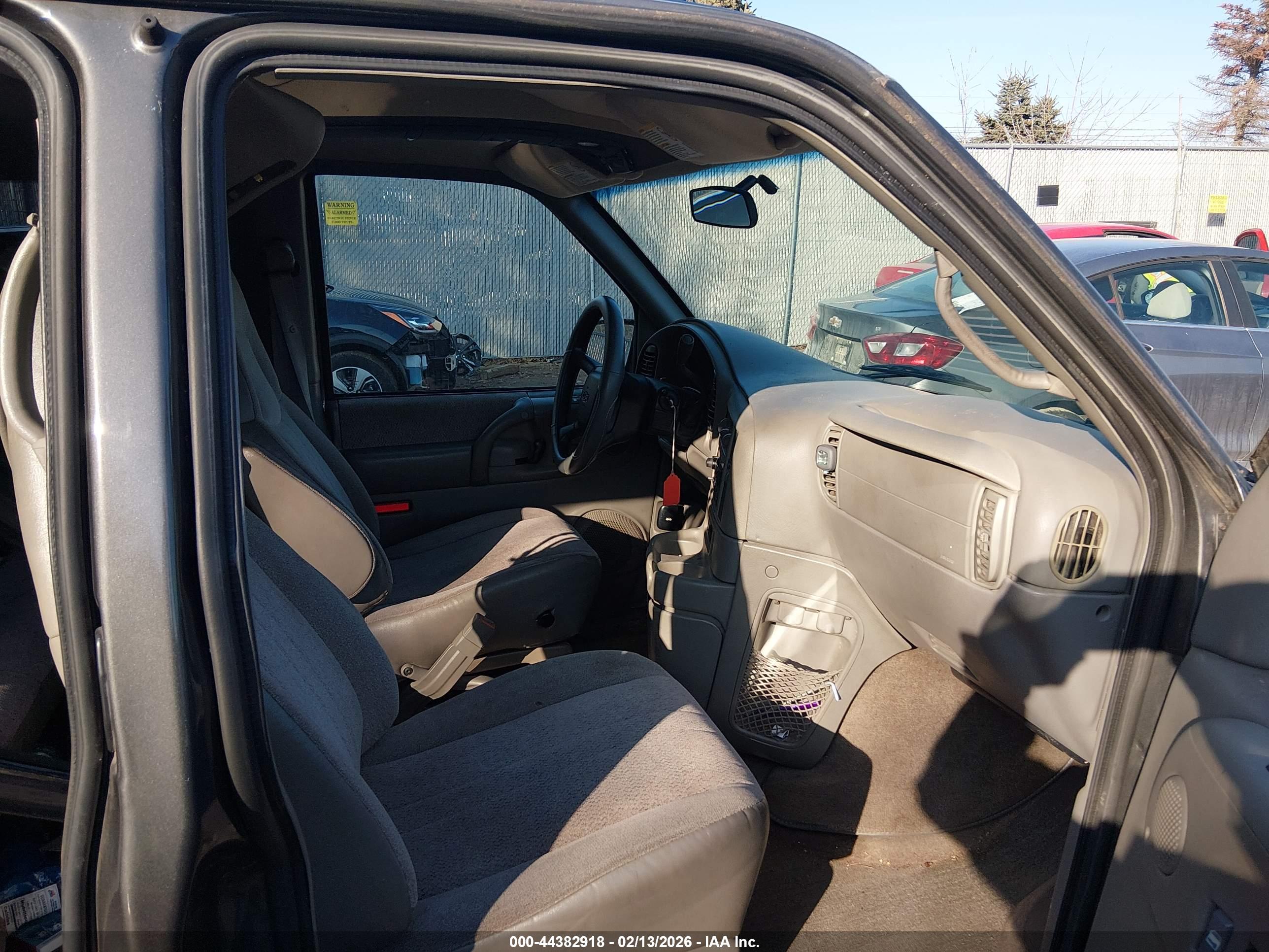 CHEVROLET ASTRO image 5