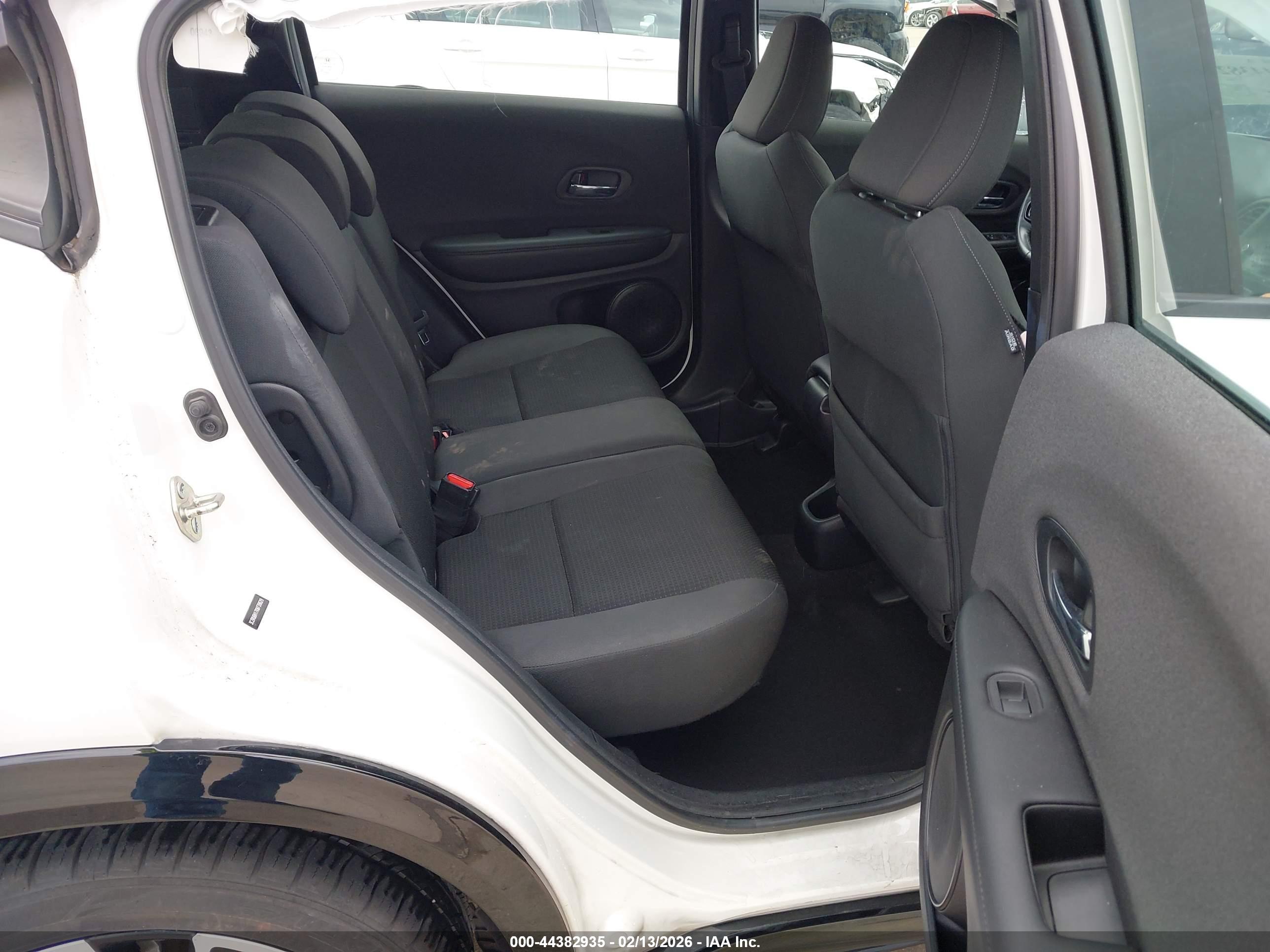 HONDA HR-V image 8