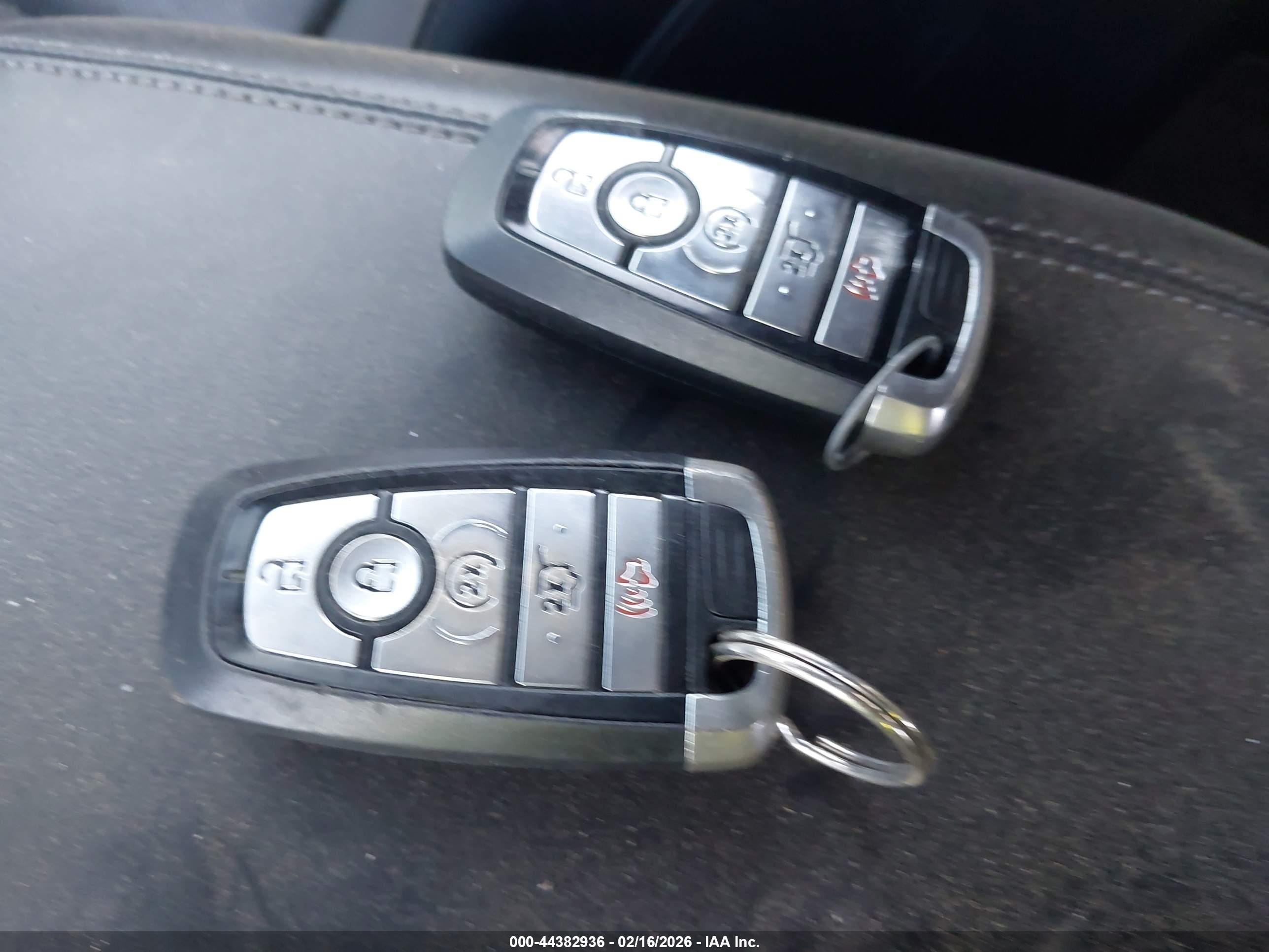 FORD EXPLORER image 11