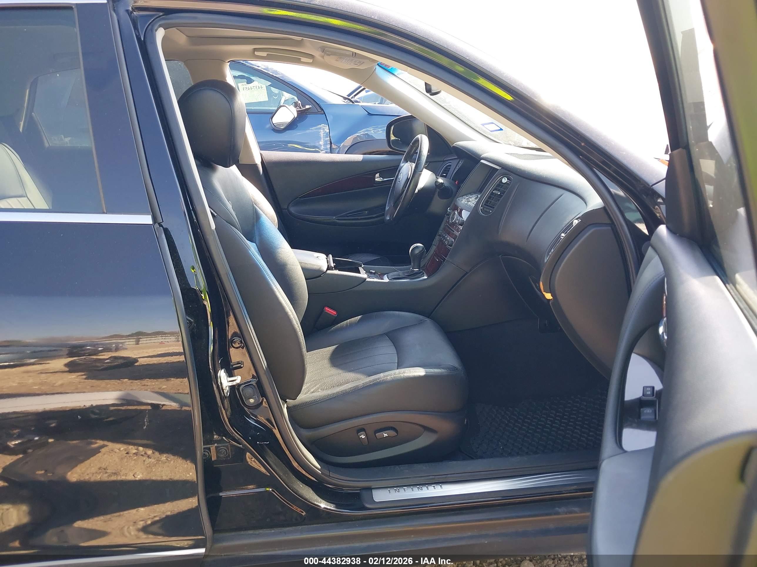 INFINITI EX35 image 5