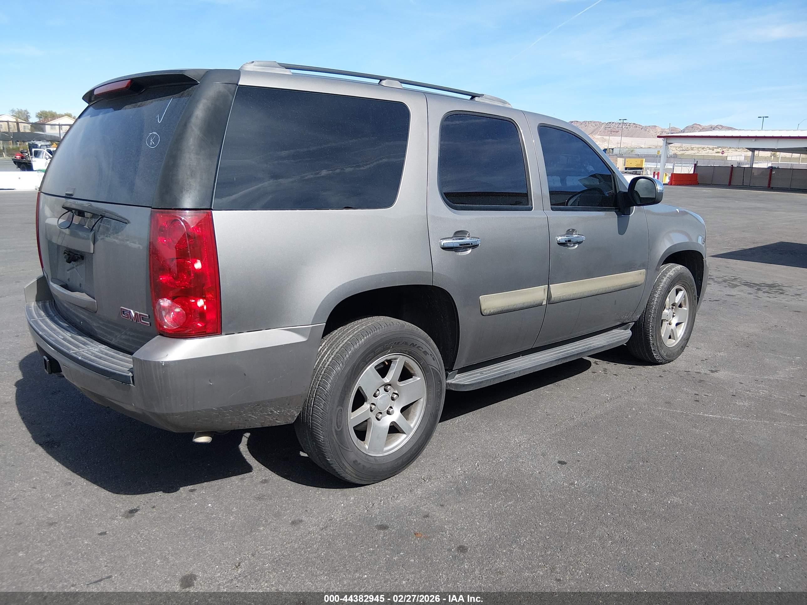 GMC YUKON image 4