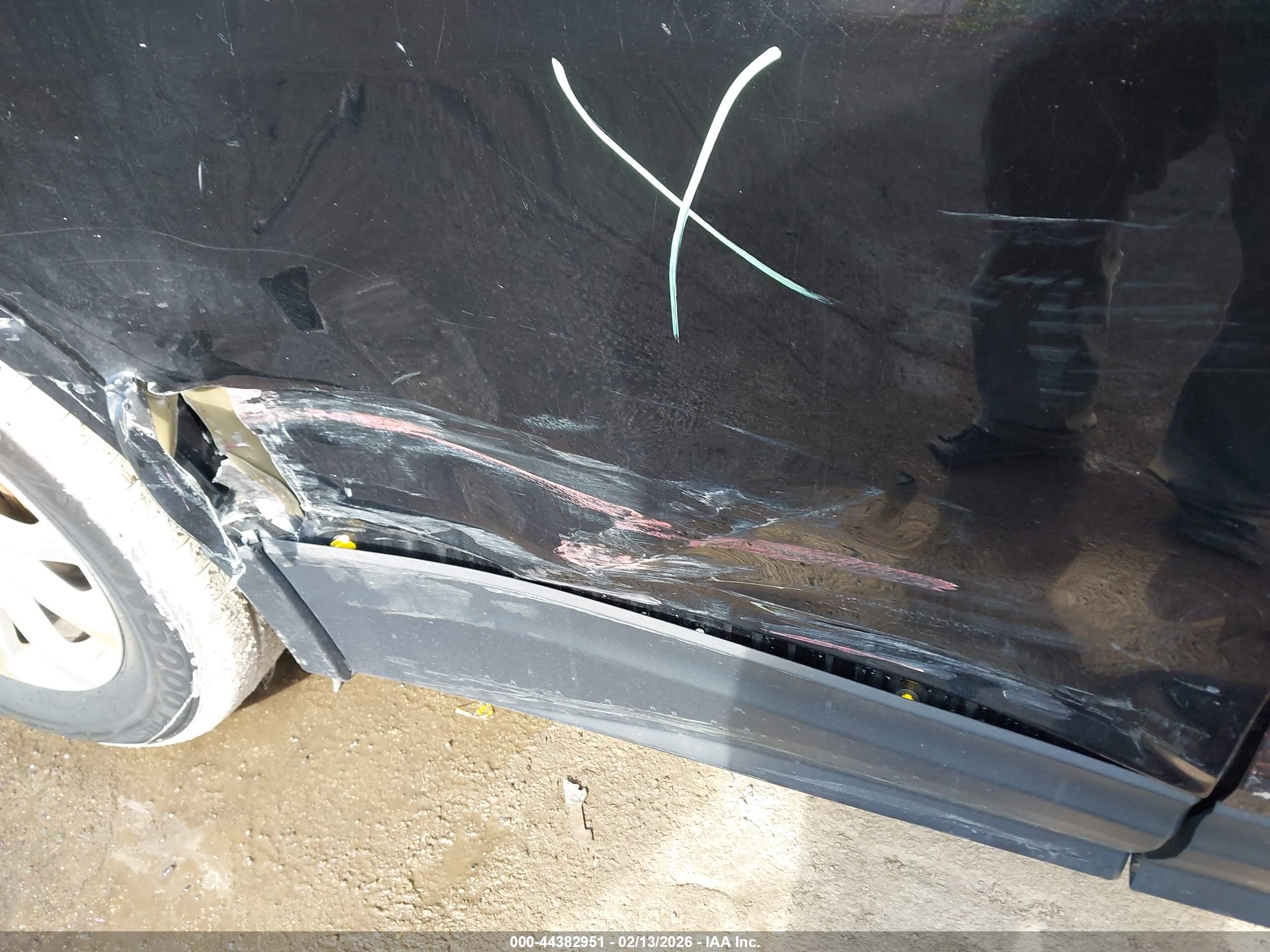 CHEVROLET EQUINOX image 6