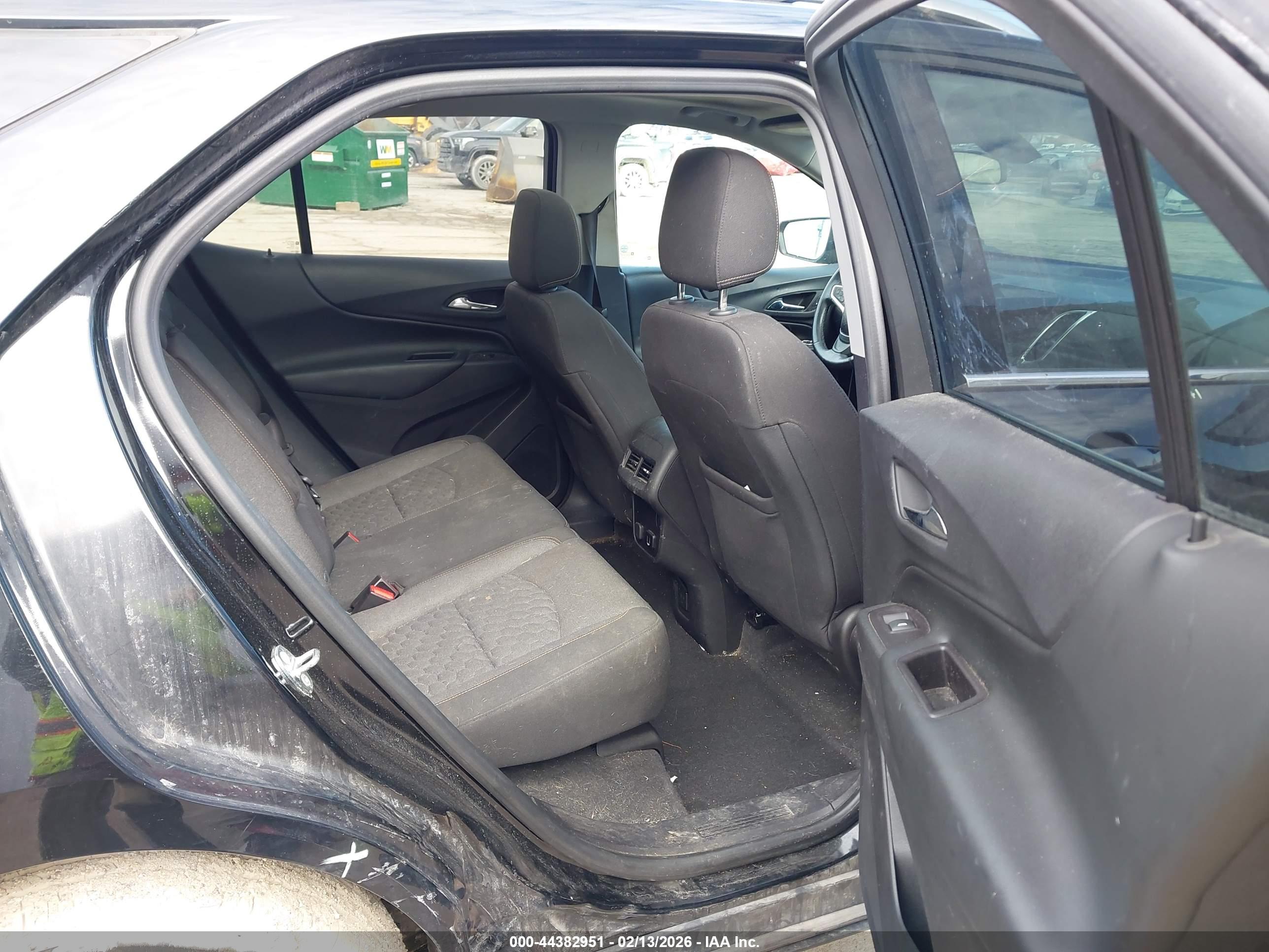 CHEVROLET EQUINOX image 8