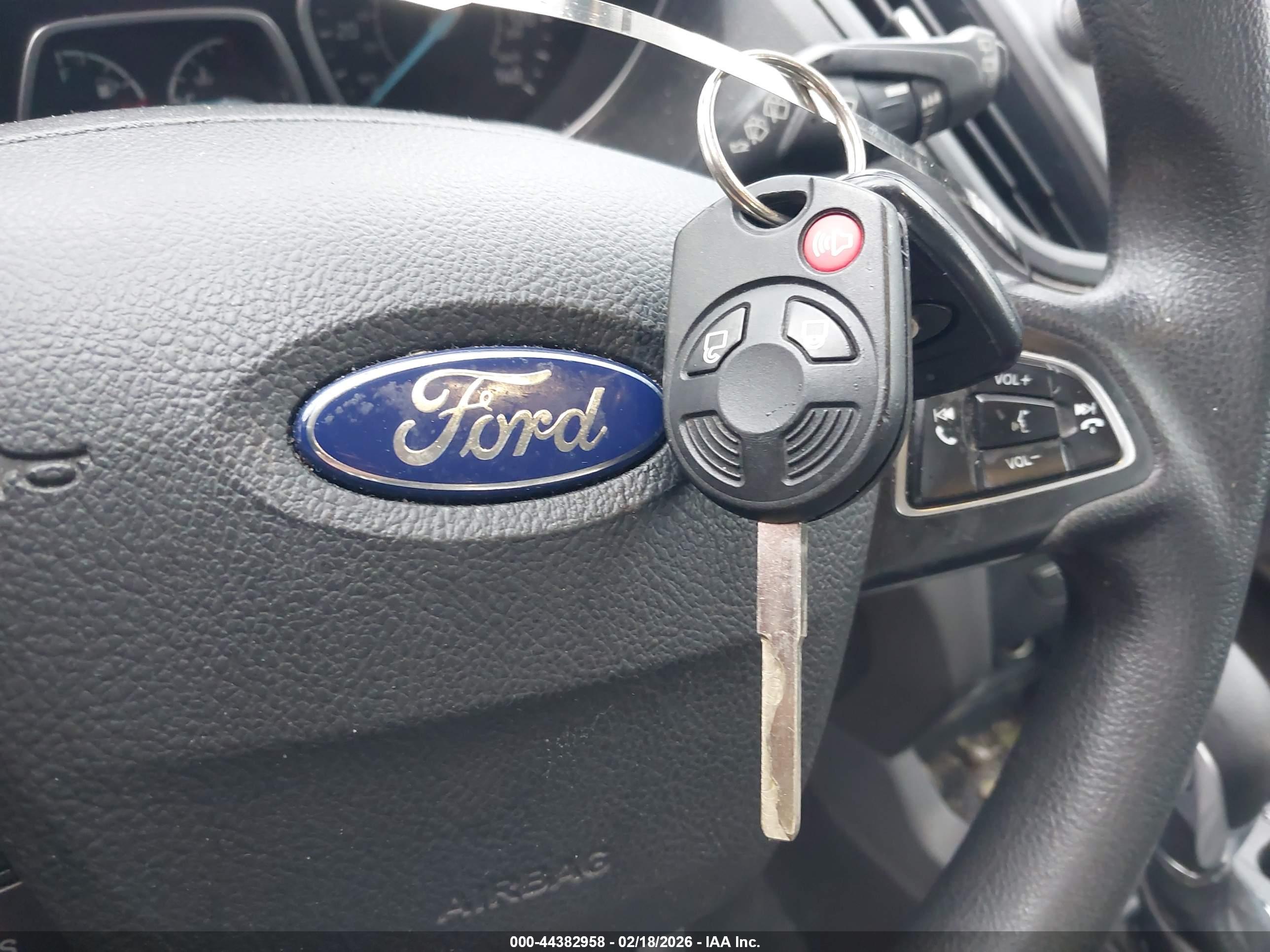FORD ESCAPE image 11