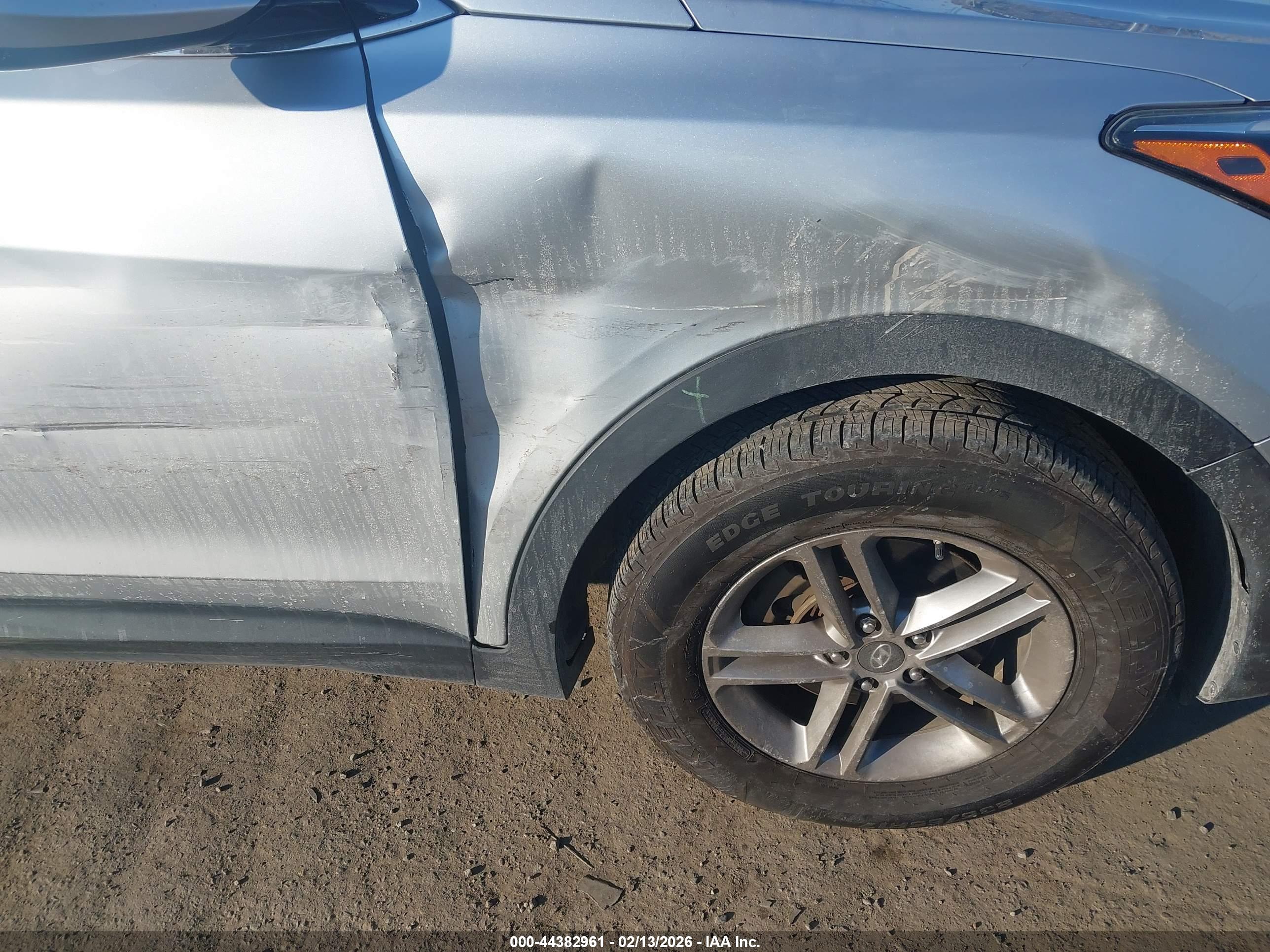 HYUNDAI SANTA image 6