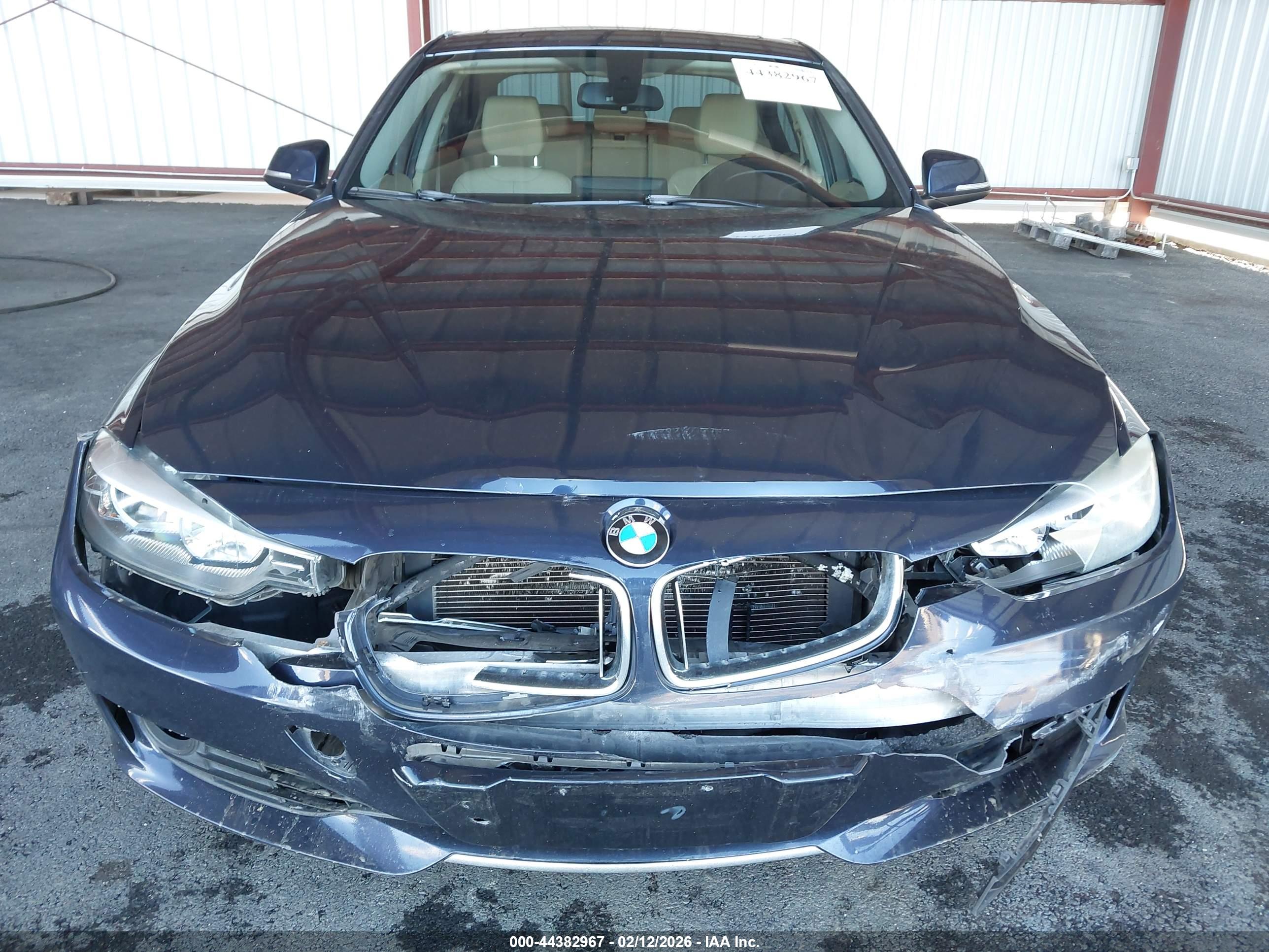 BMW 328I image 6