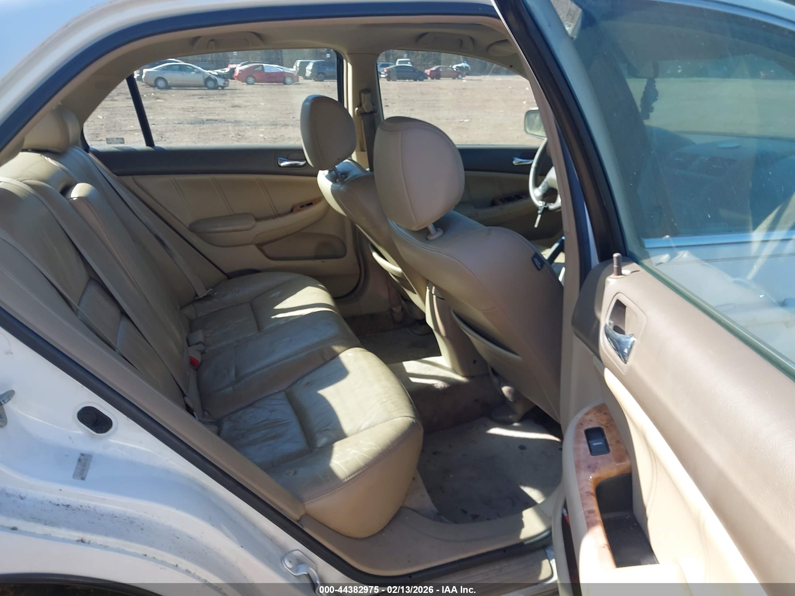 HONDA ACCORD image 8