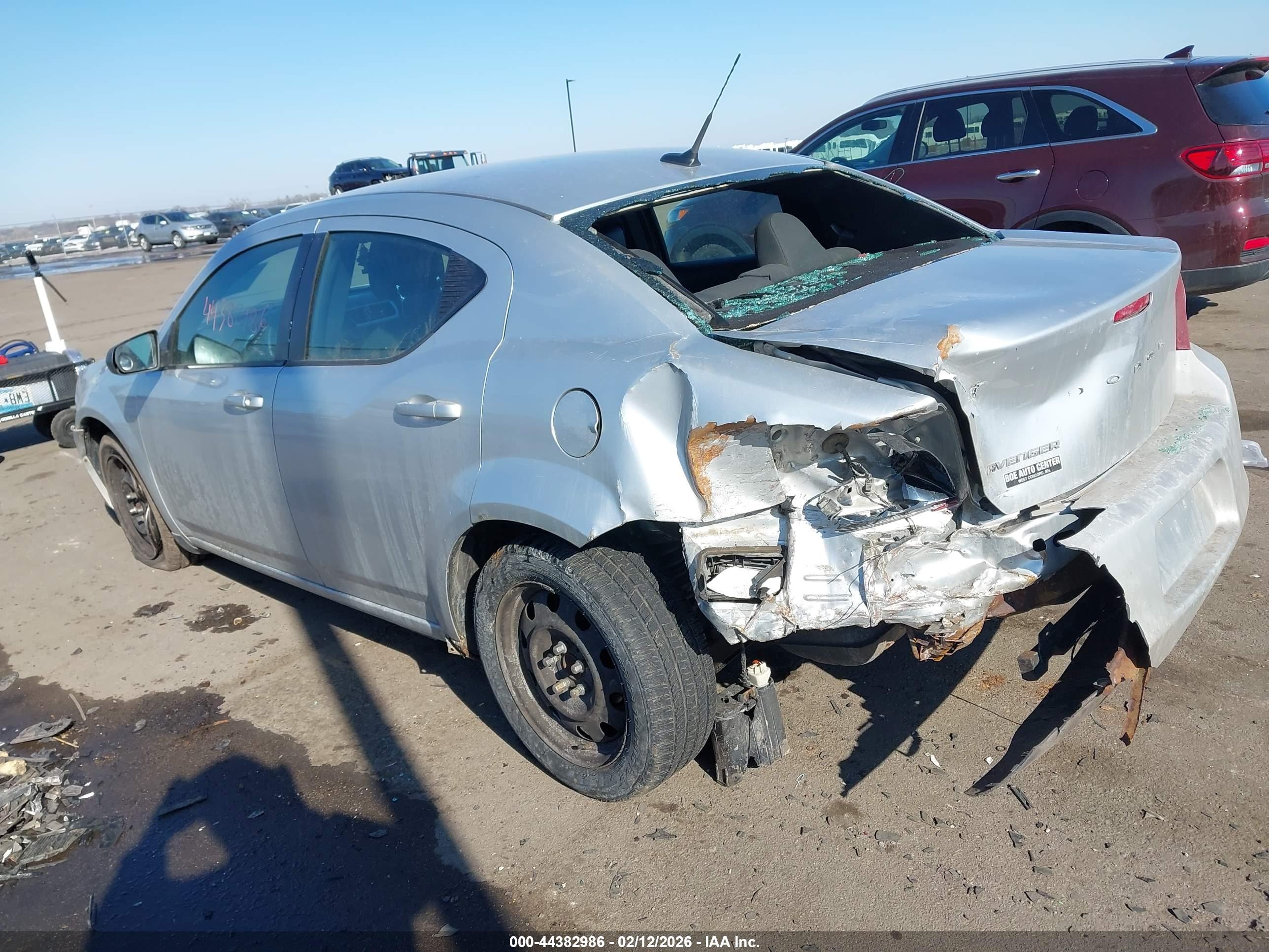DODGE AVENGER image 3