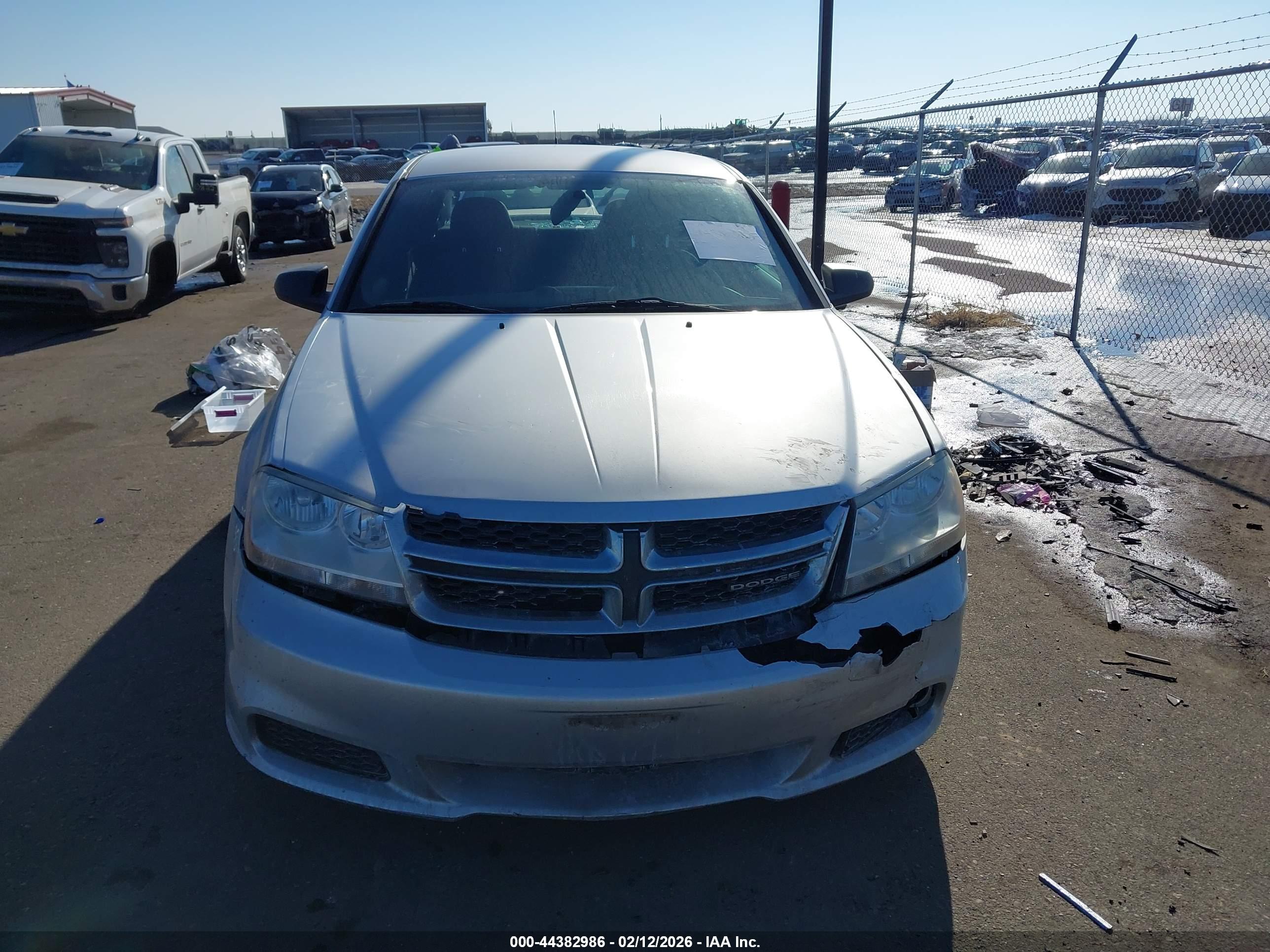 DODGE AVENGER image 6