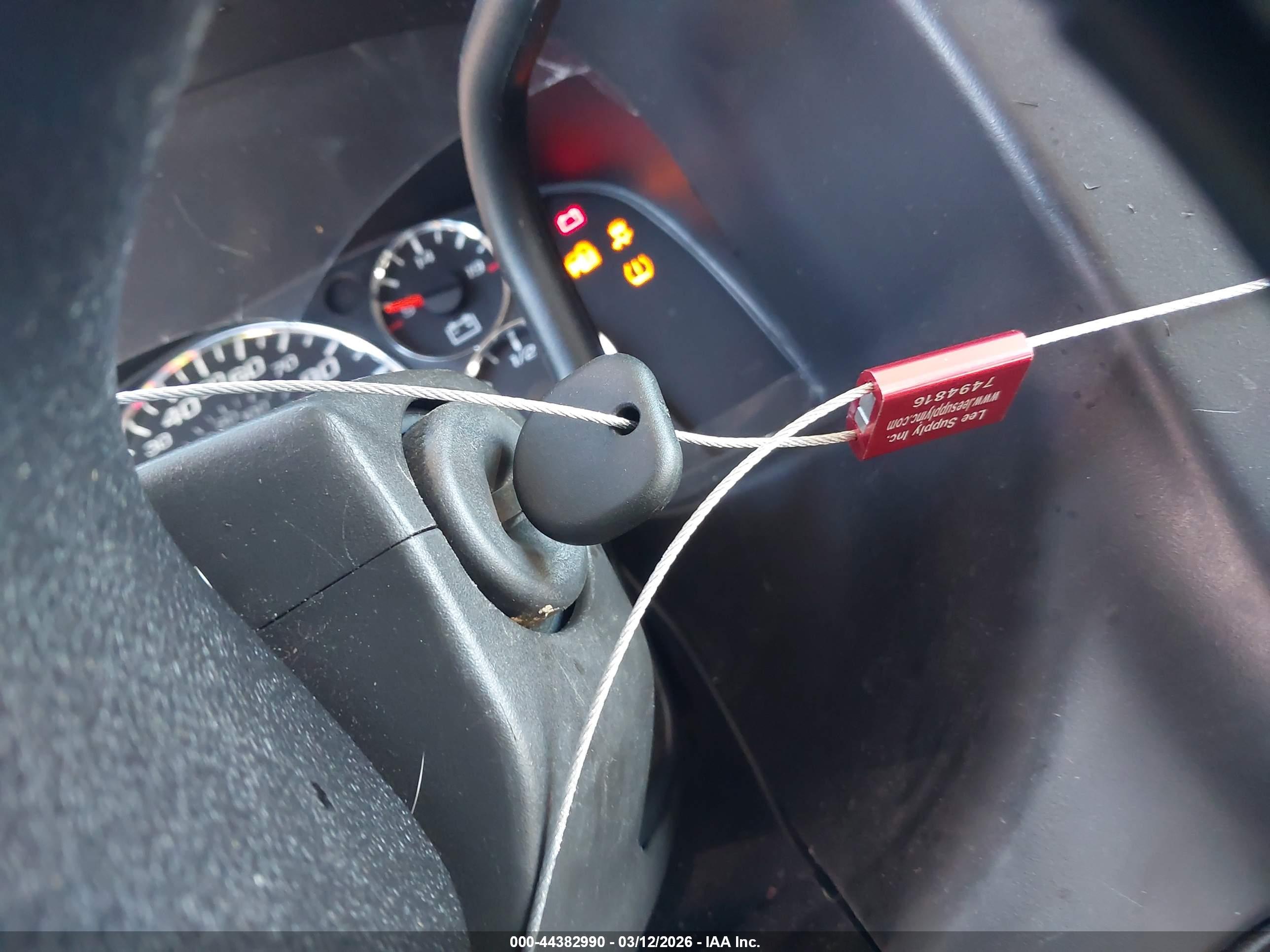 CHEVROLET EXPRESS image 11