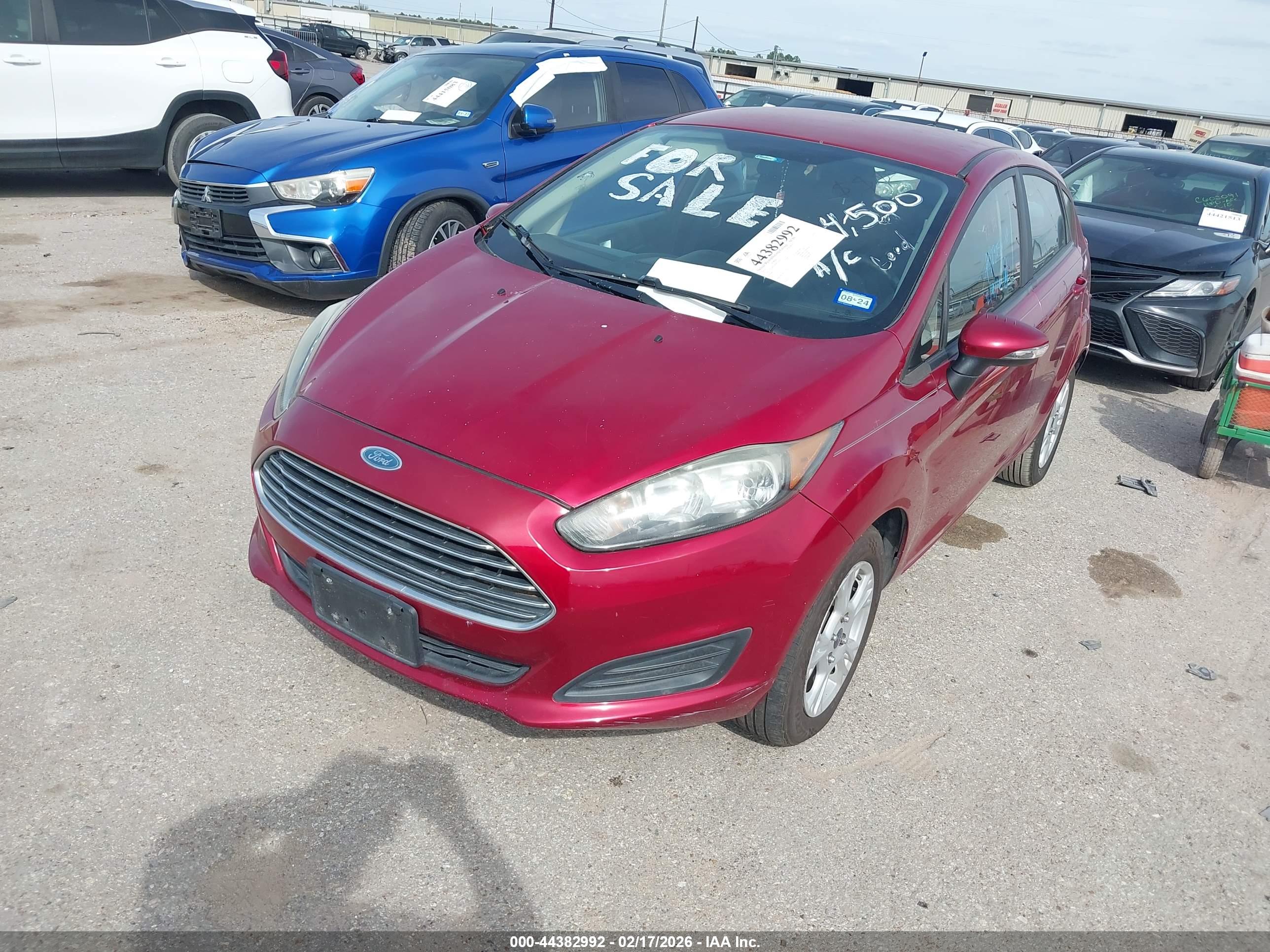FORD FIESTA image 2