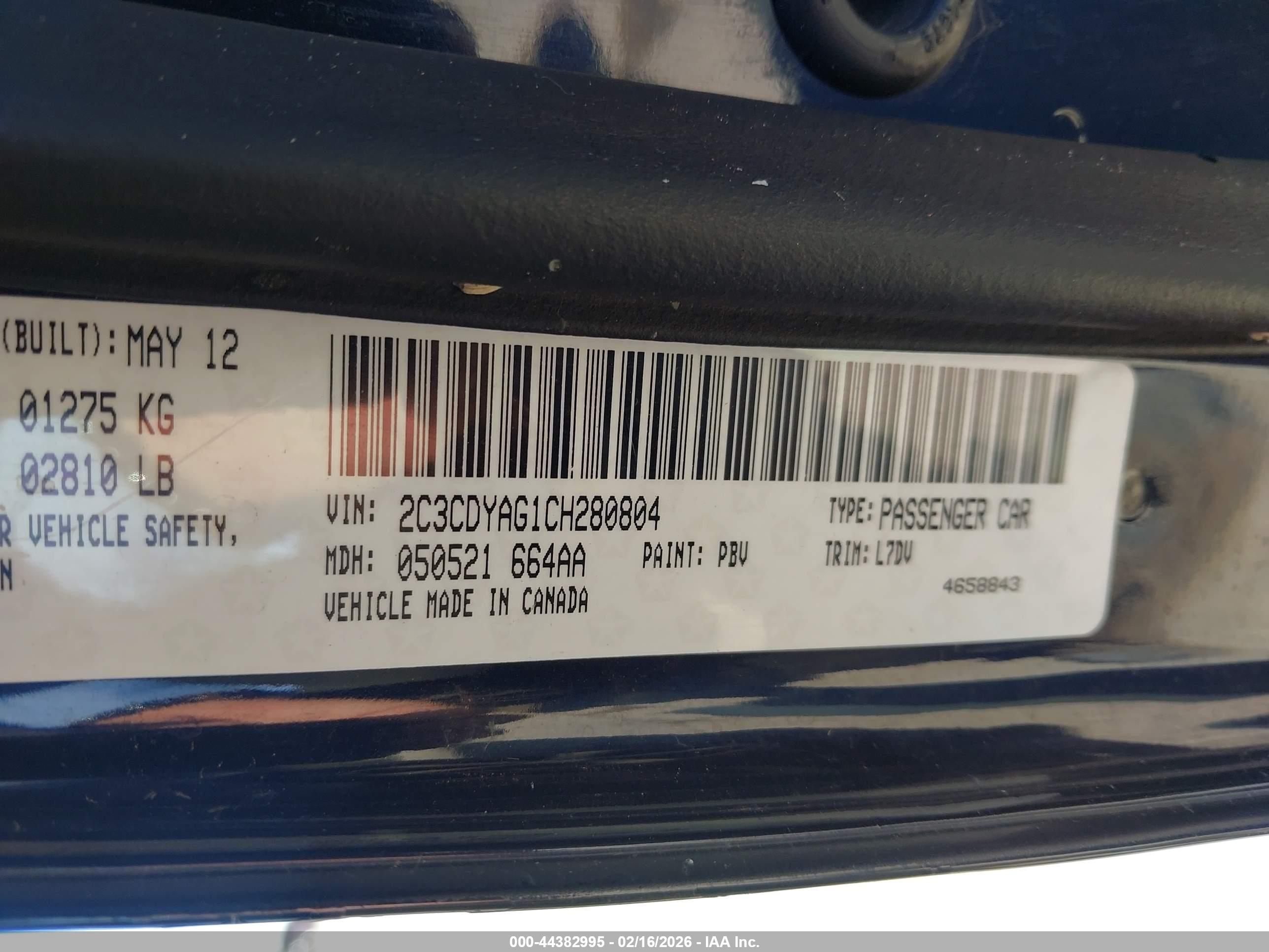 DODGE CHALLENGER image 9