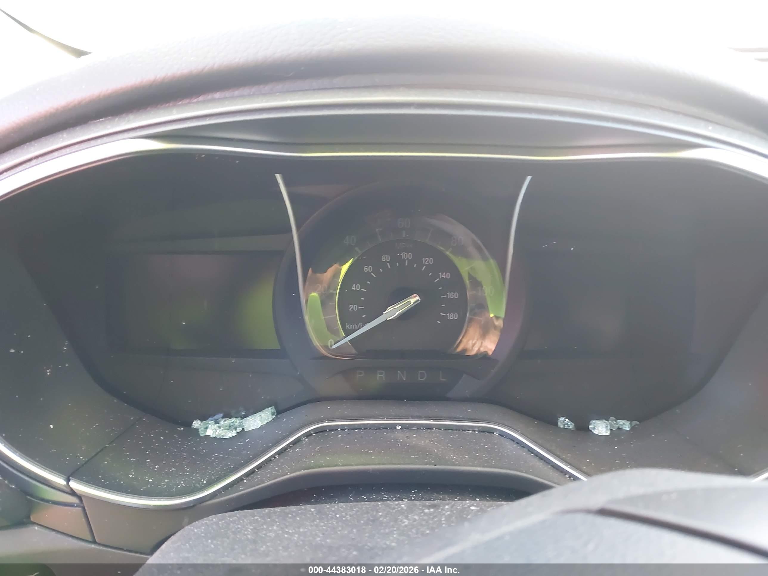 FORD FUSION image 7