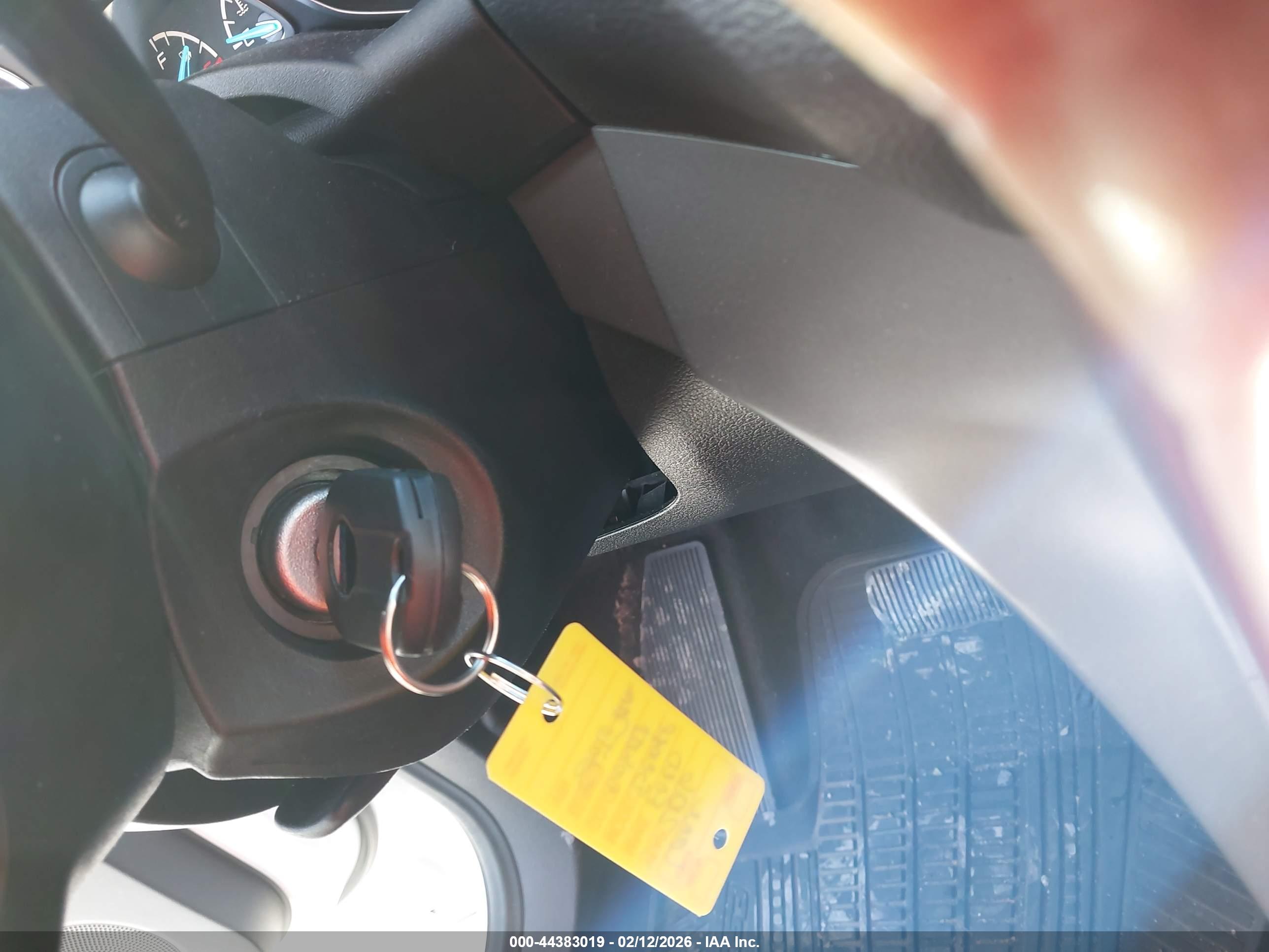 FORD ESCAPE image 11