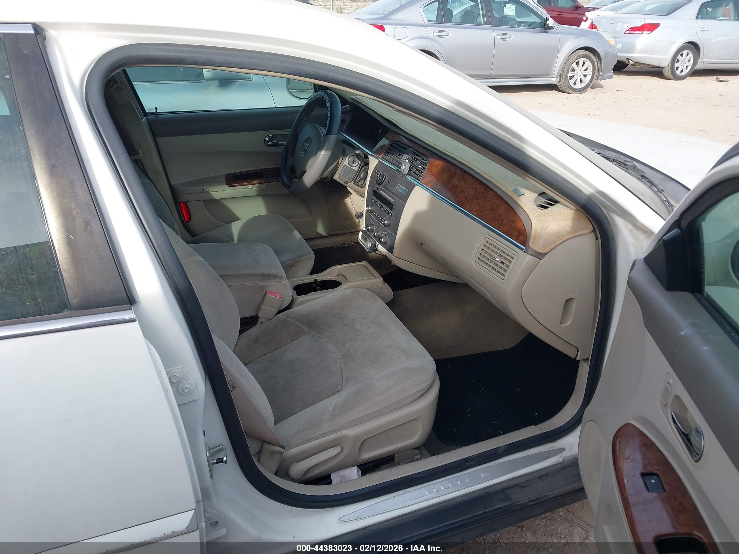 BUICK LACROSSE image 5