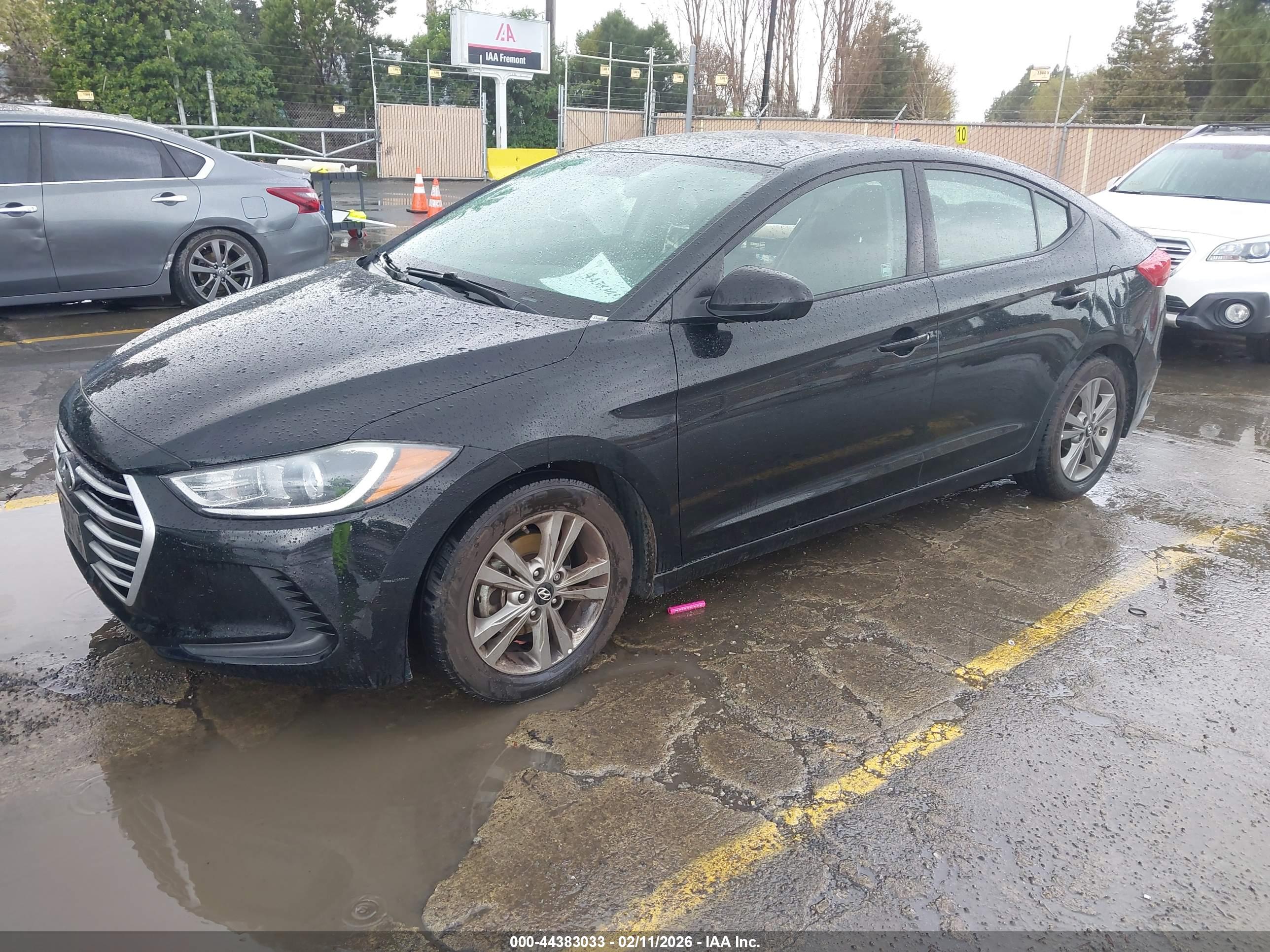 HYUNDAI ELANTRA image 2