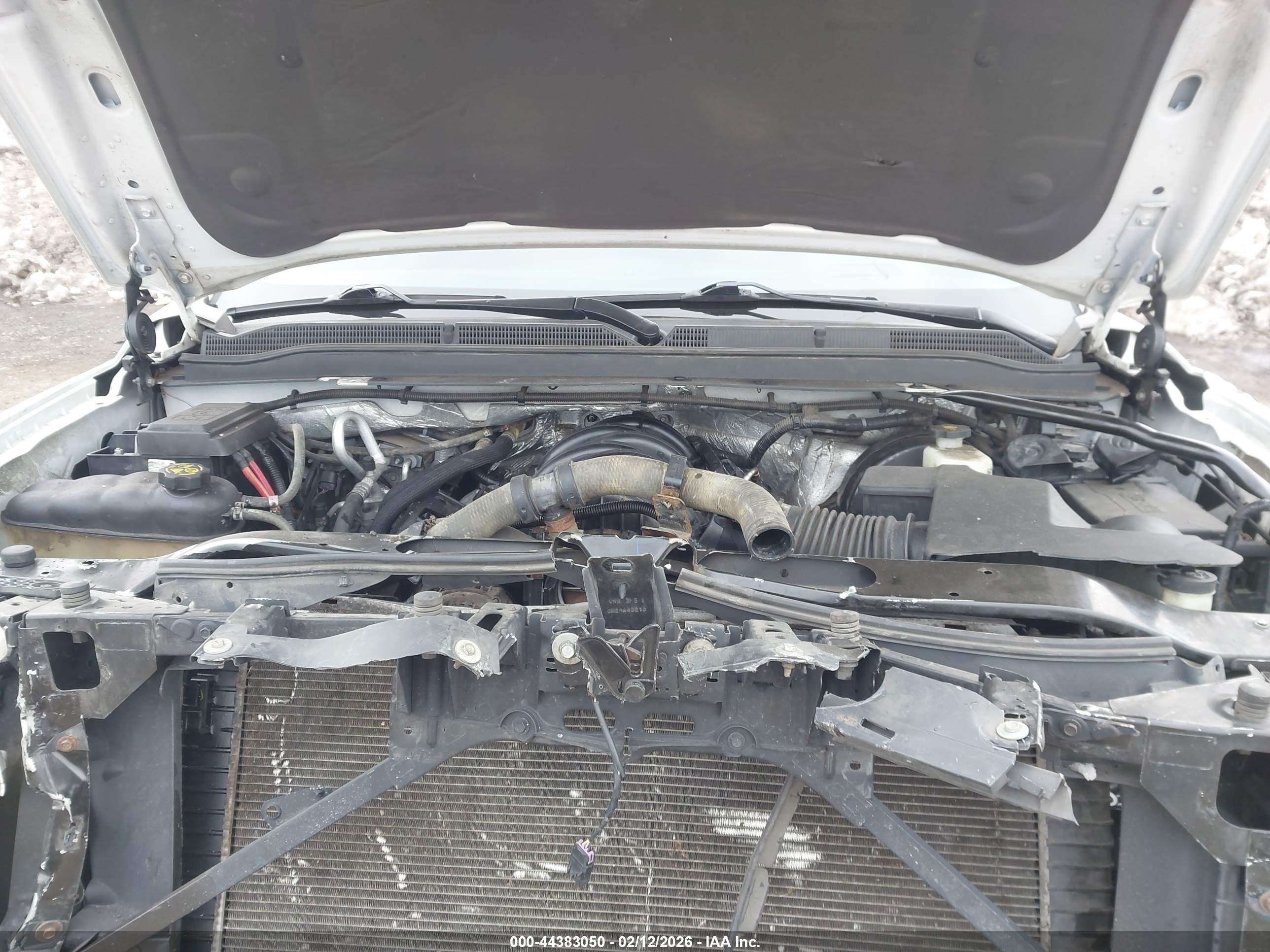 GMC YUKON image 10