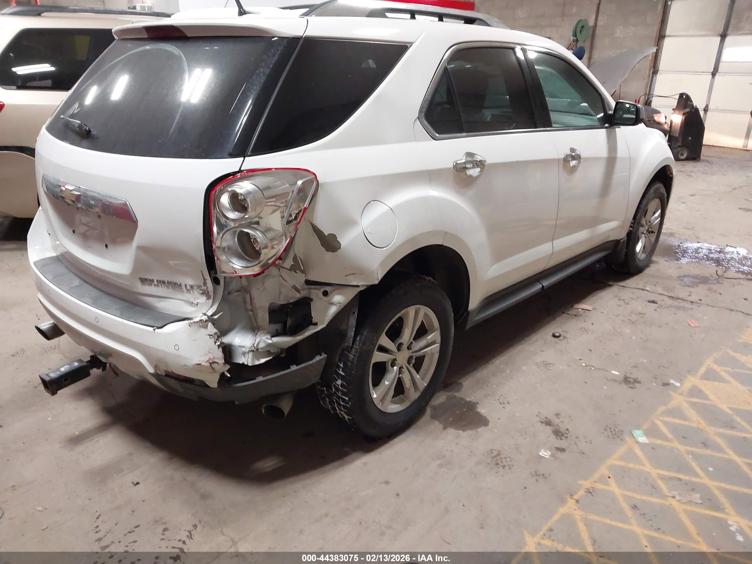 CHEVROLET EQUINOX image 4