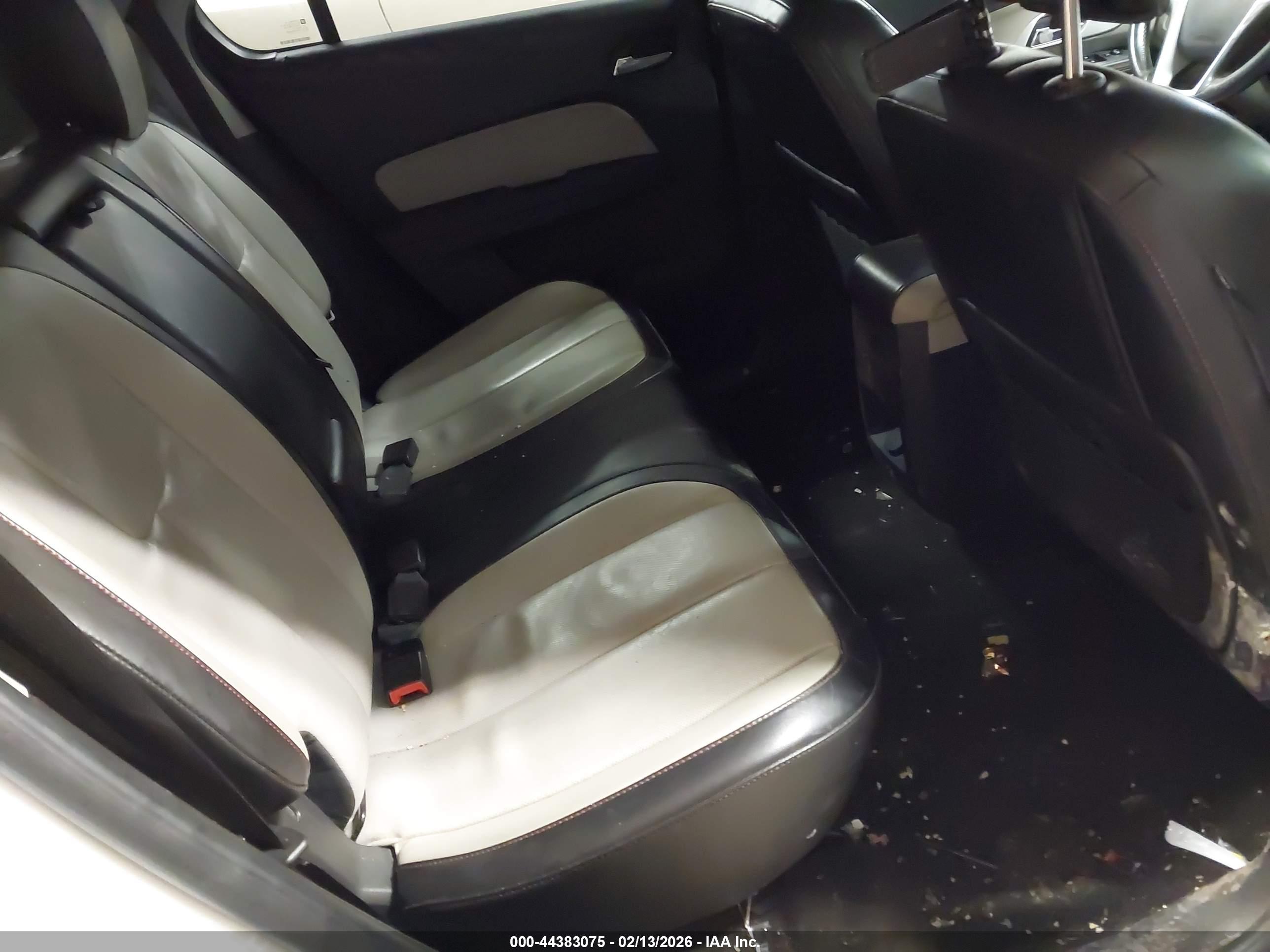 CHEVROLET EQUINOX image 8