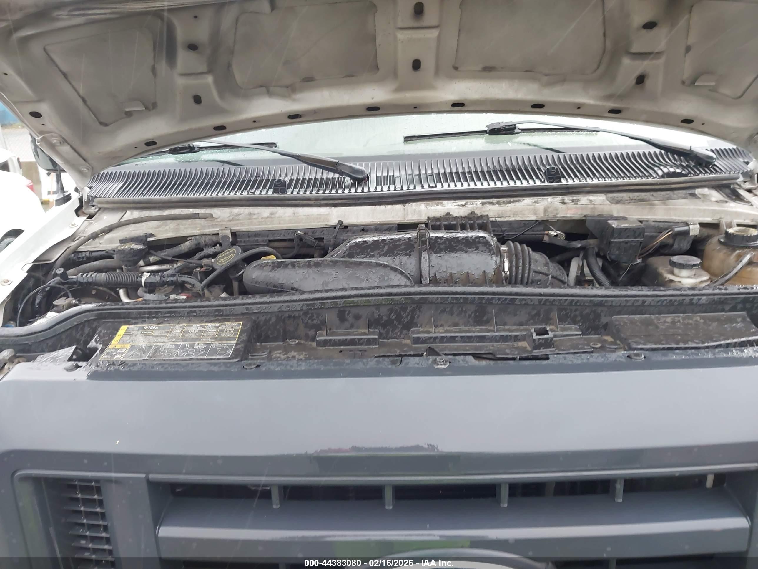 FORD E-250 image 10