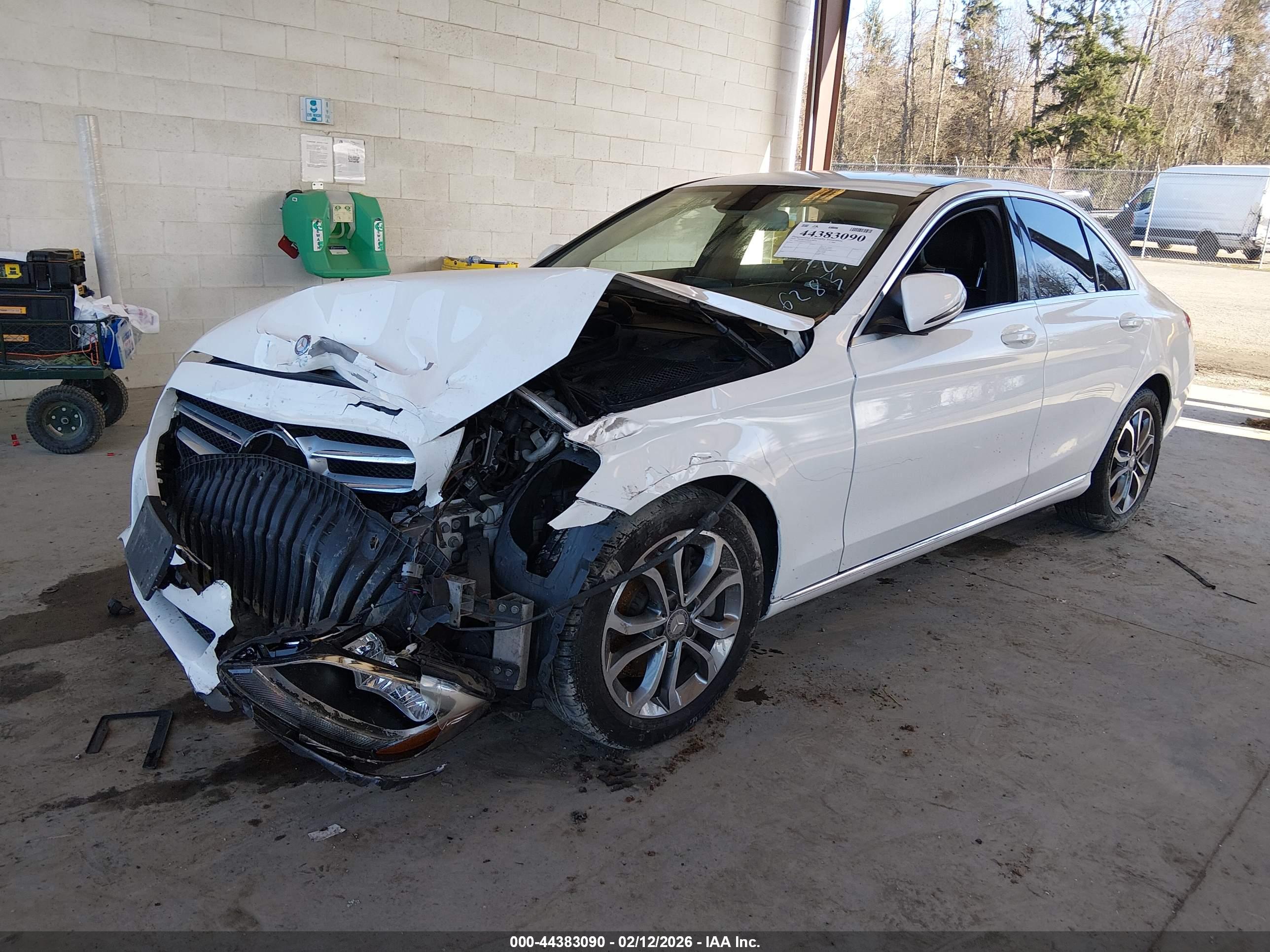 MERCEDES-BENZ C image 2