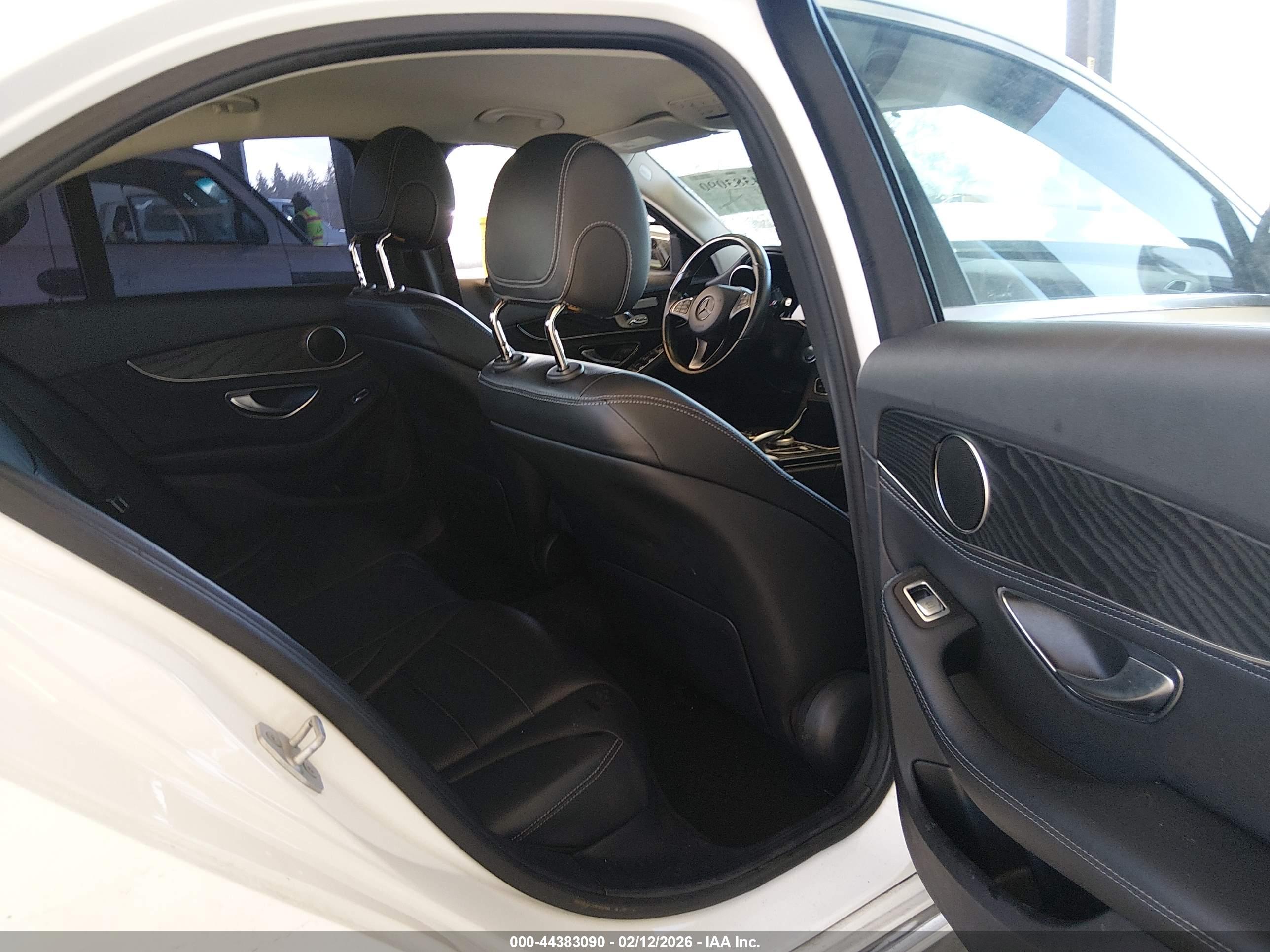 MERCEDES-BENZ C image 8