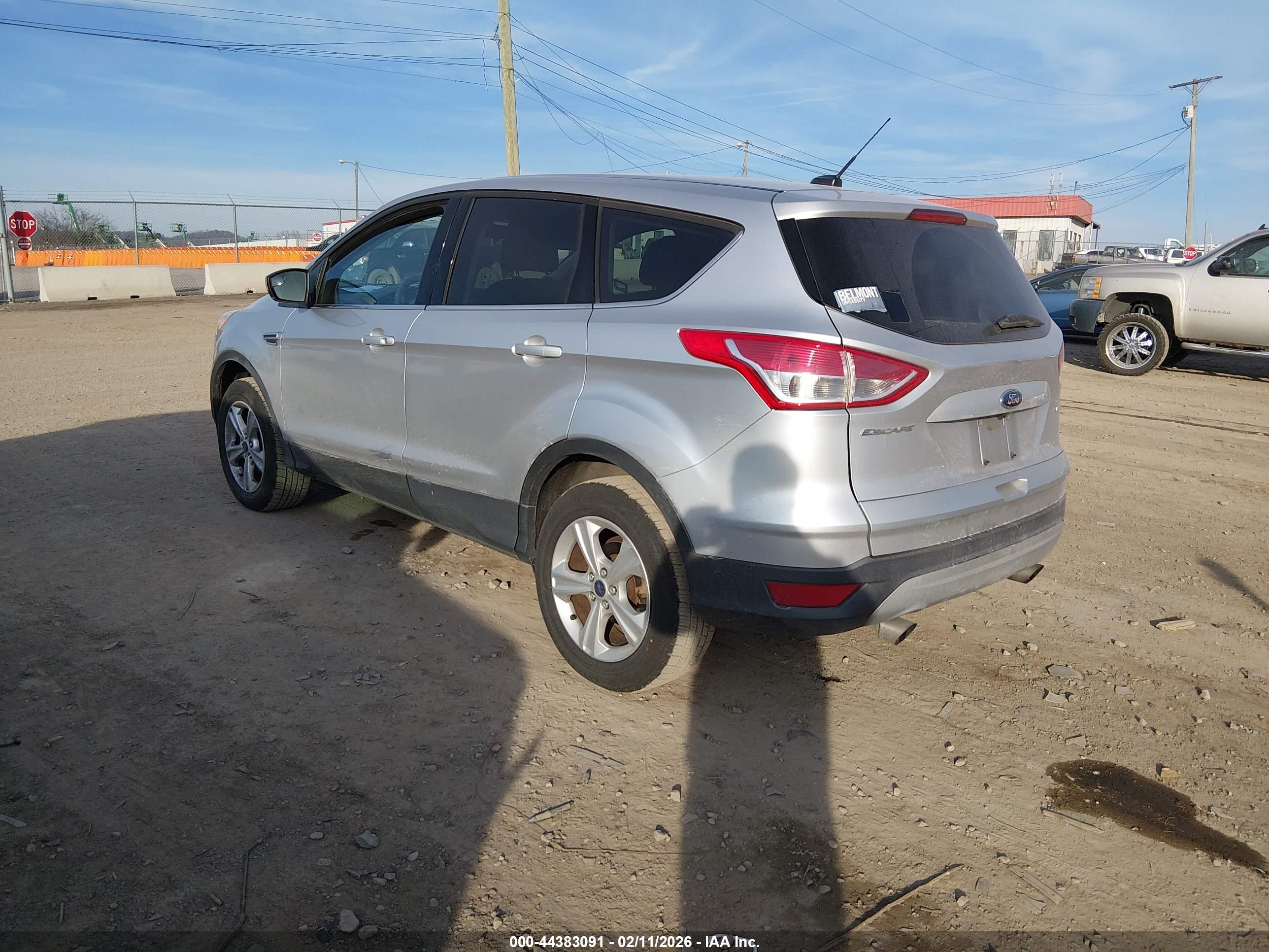 FORD ESCAPE image 3