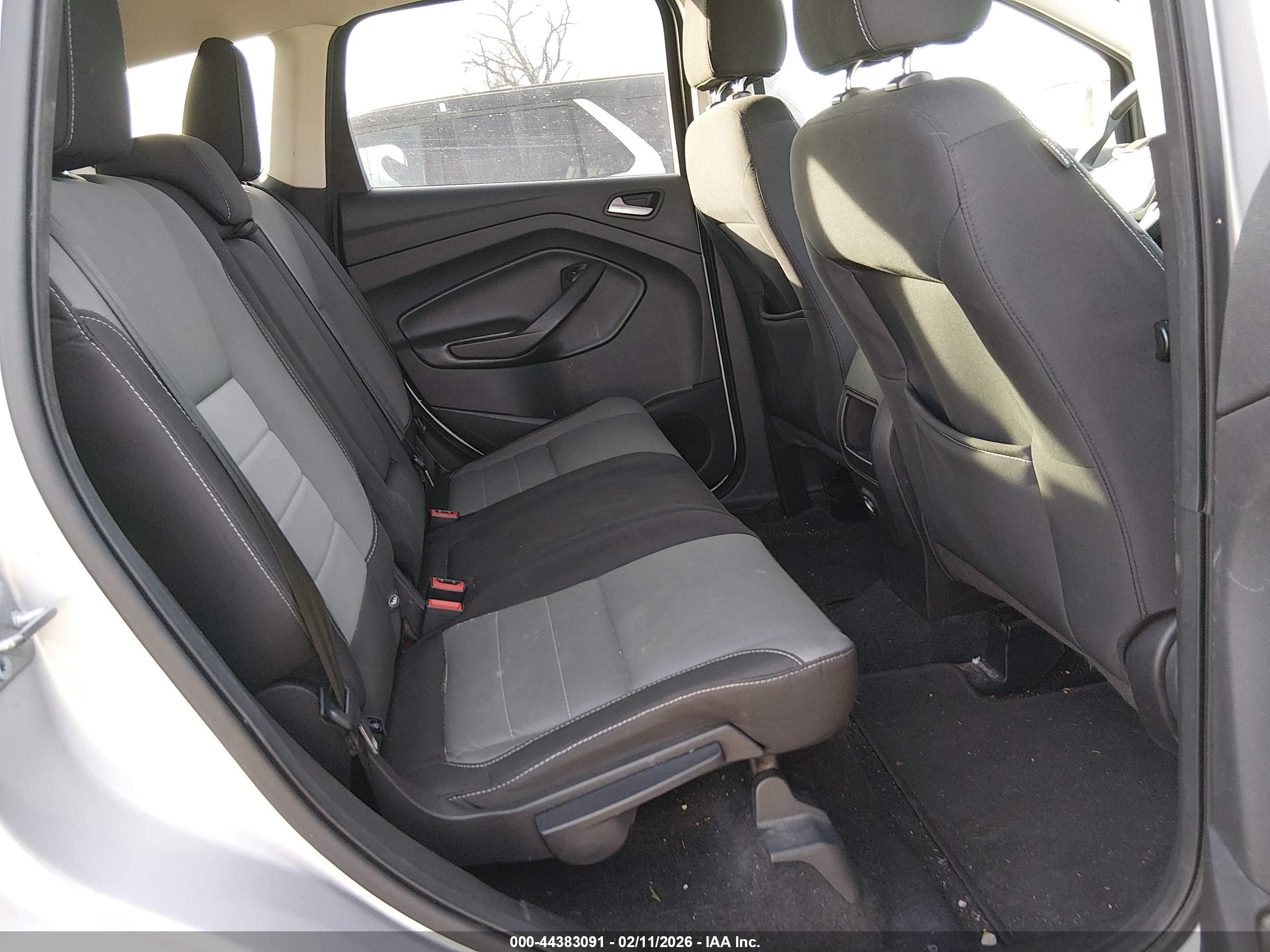 FORD ESCAPE image 8