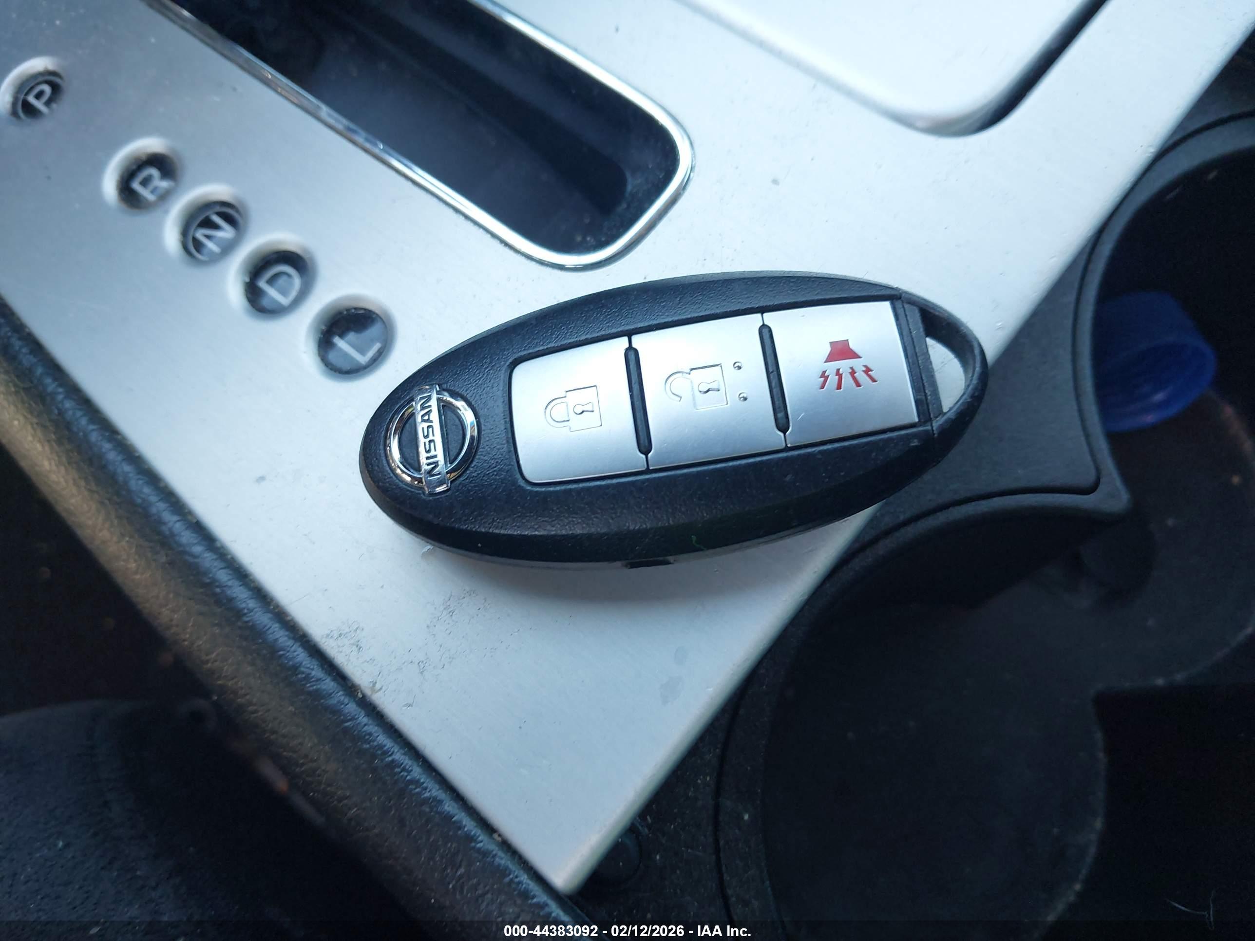 NISSAN MURANO image 11