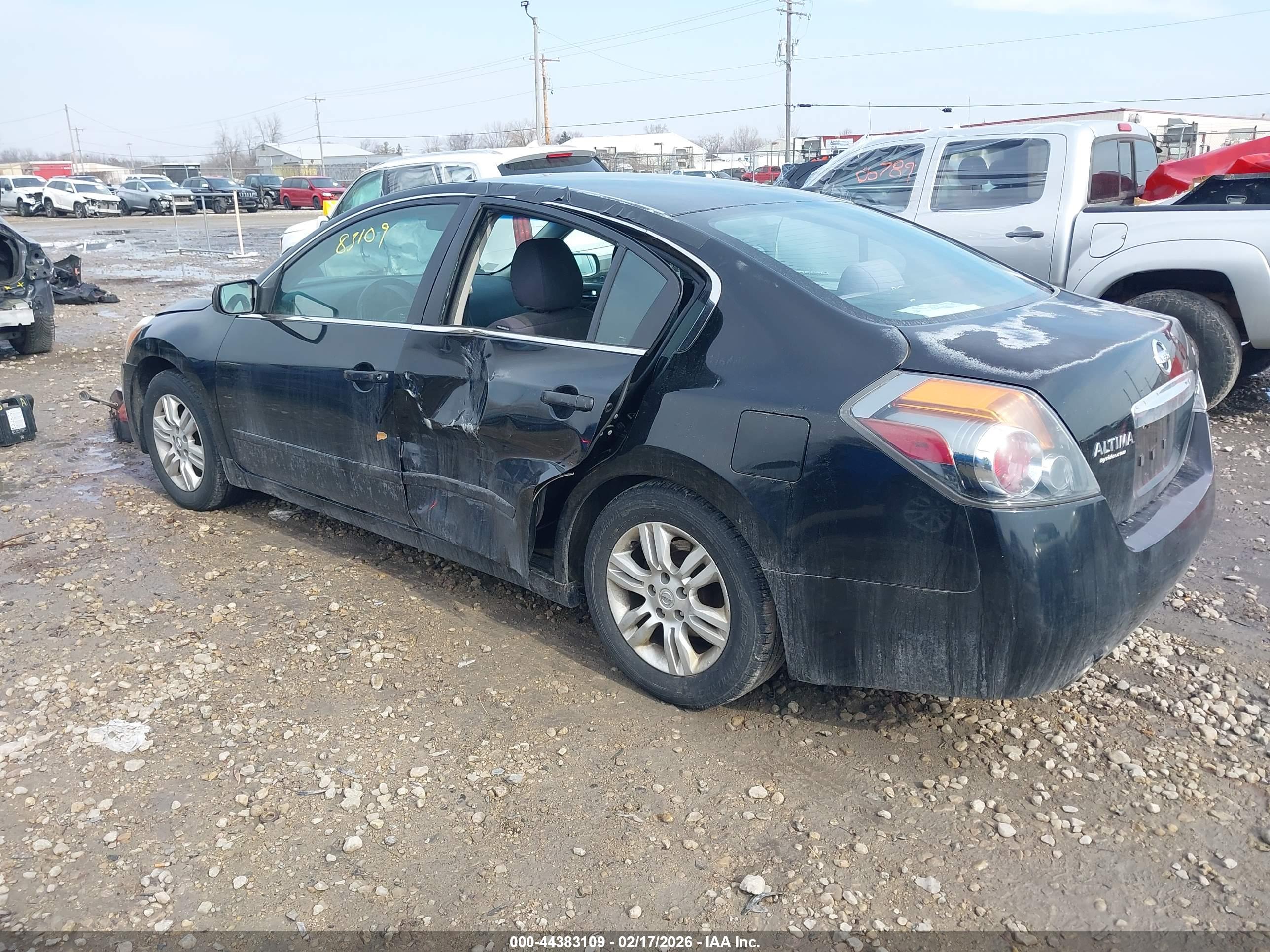 NISSAN ALTIMA image 3