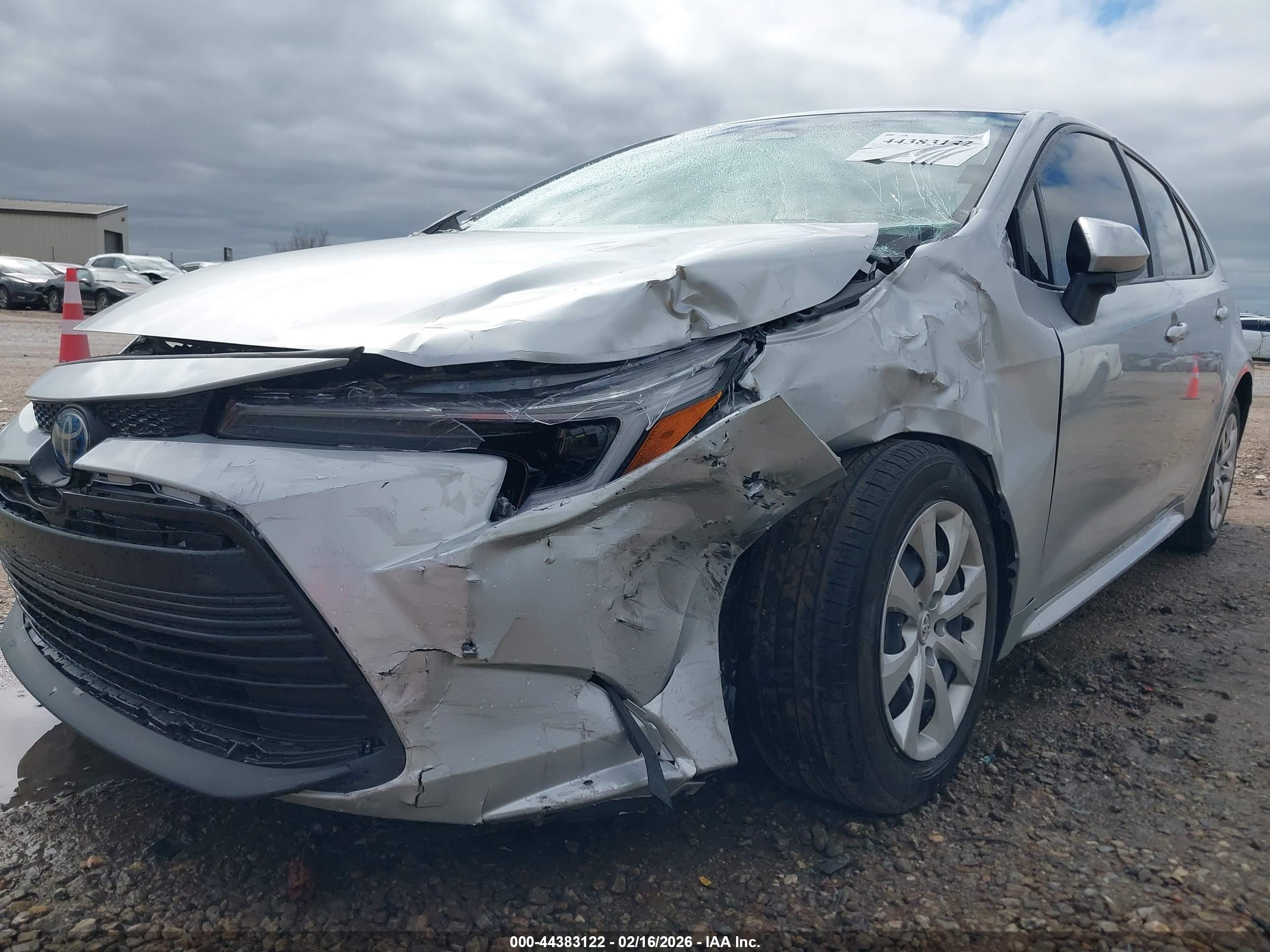TOYOTA COROLLA image 6