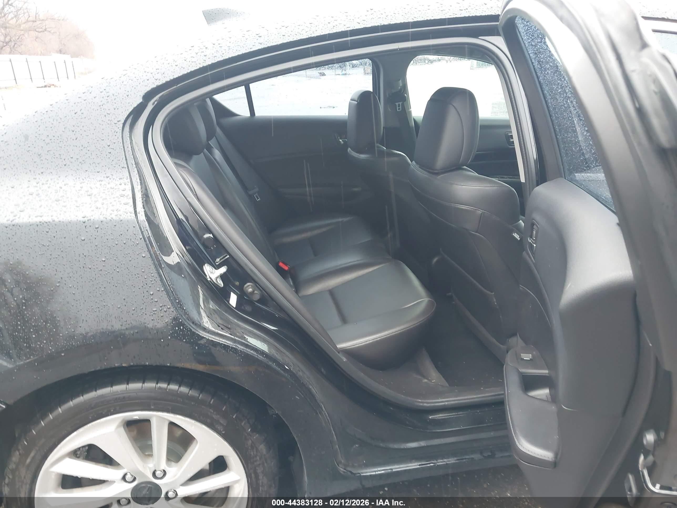 ACURA ILX image 8