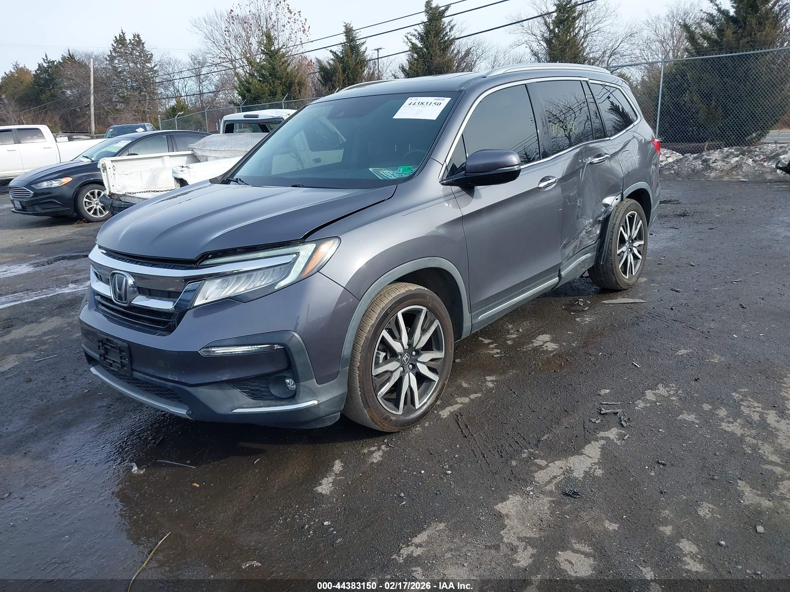 HONDA PILOT image 2